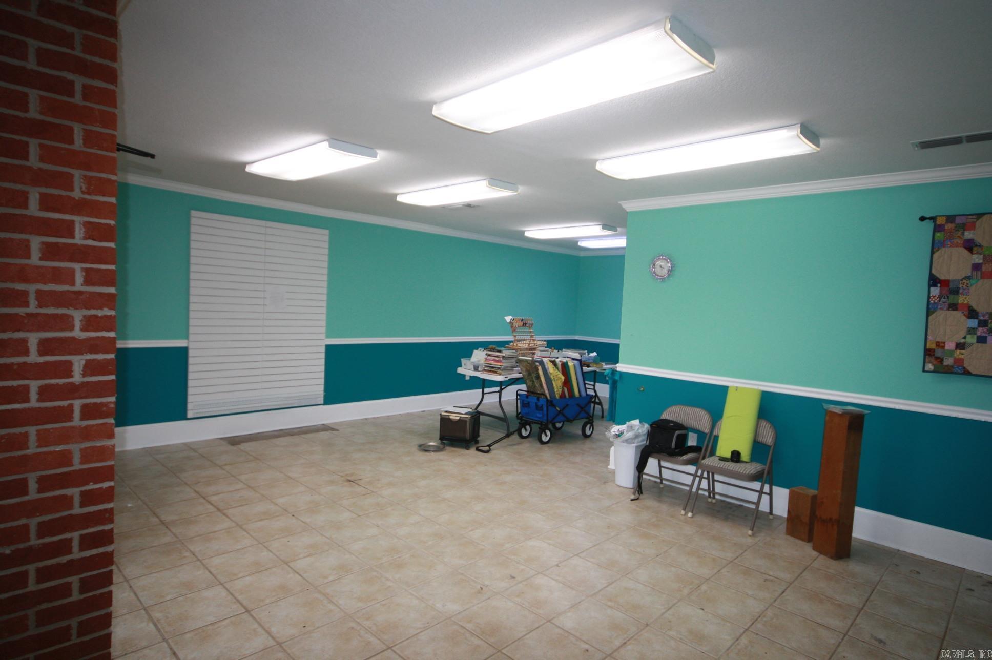 NEW NASHVILLE - Commercial Sale