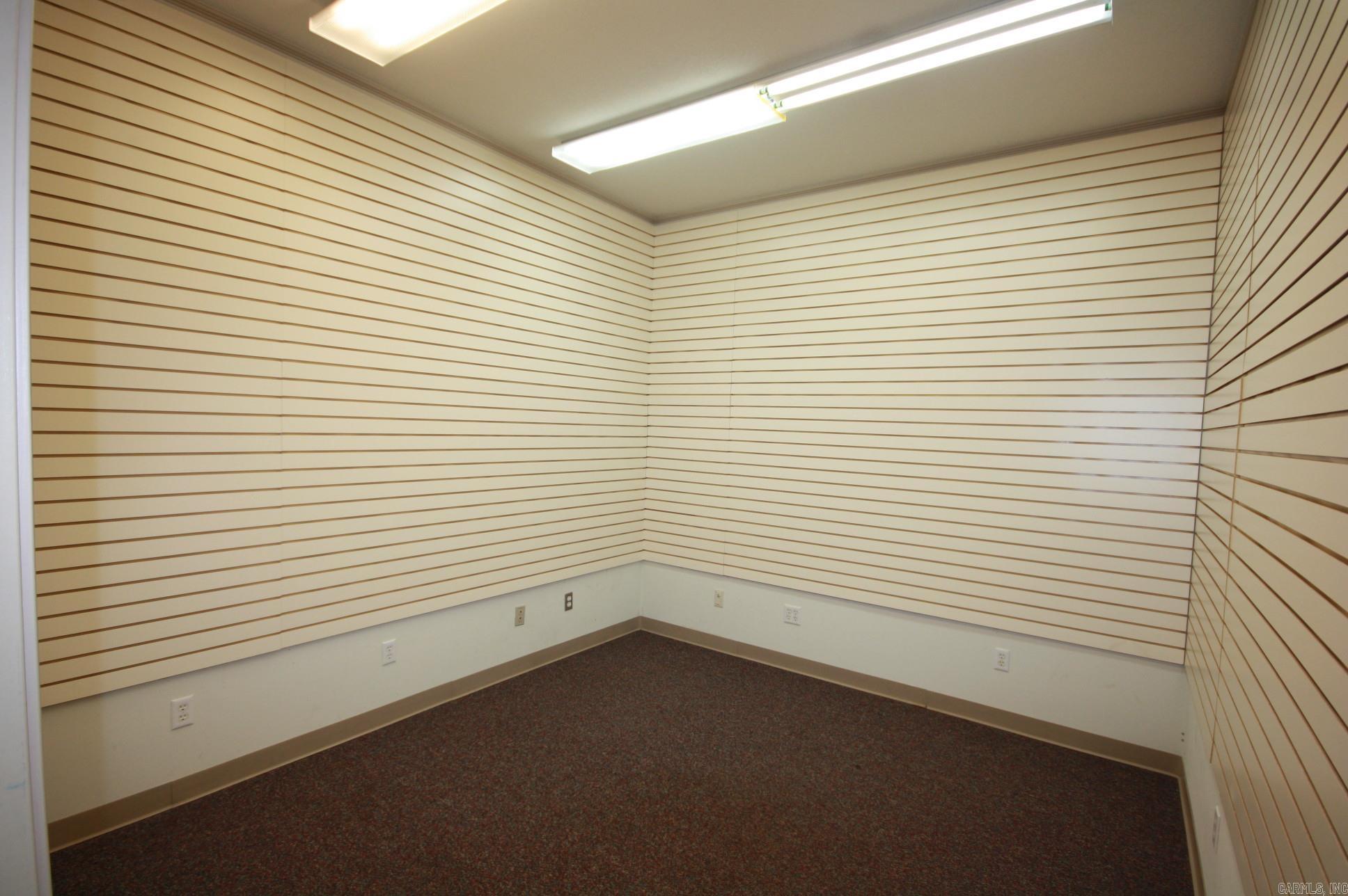 NEW NASHVILLE - Commercial Sale