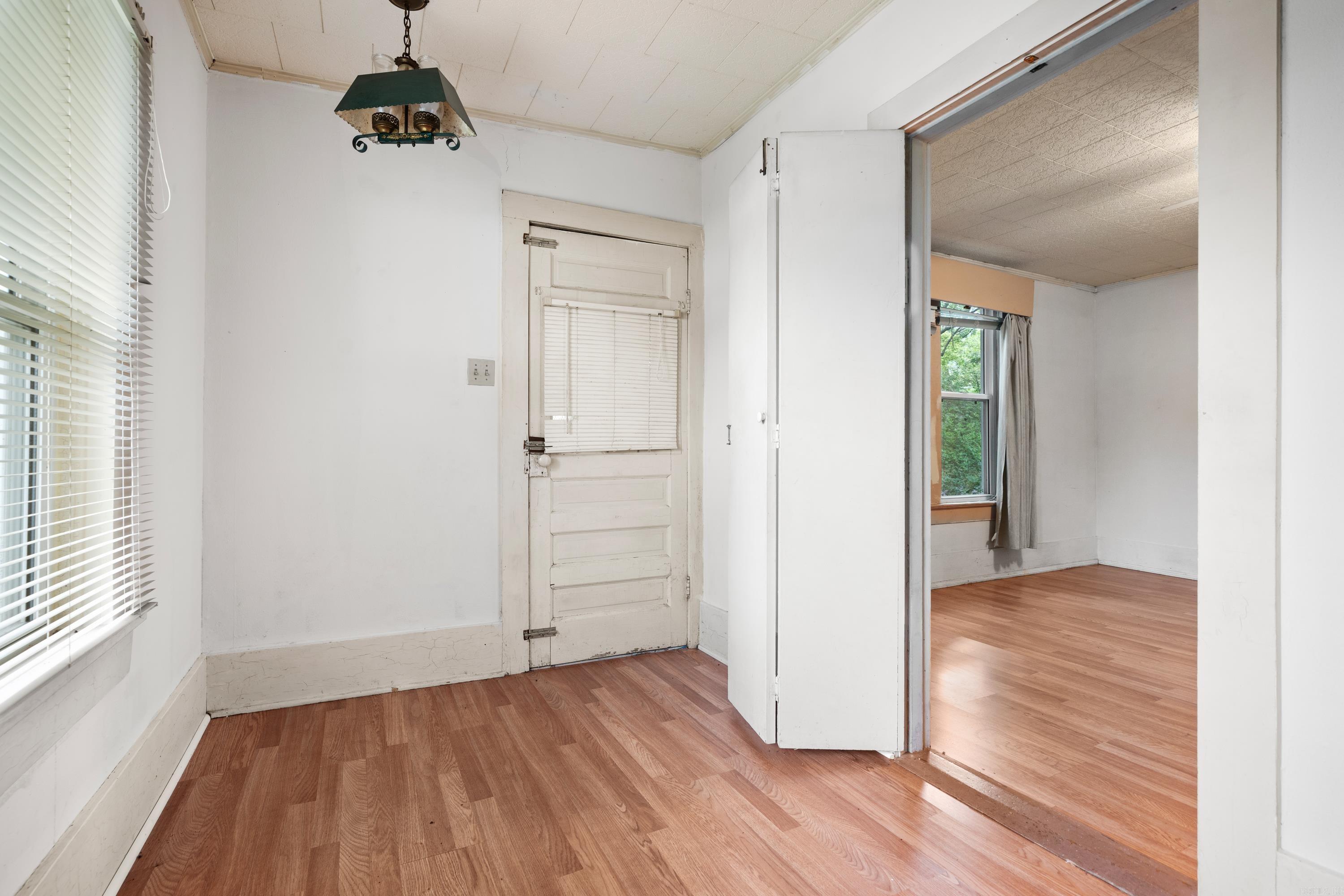 GRIFFITH, J.R. - Residential