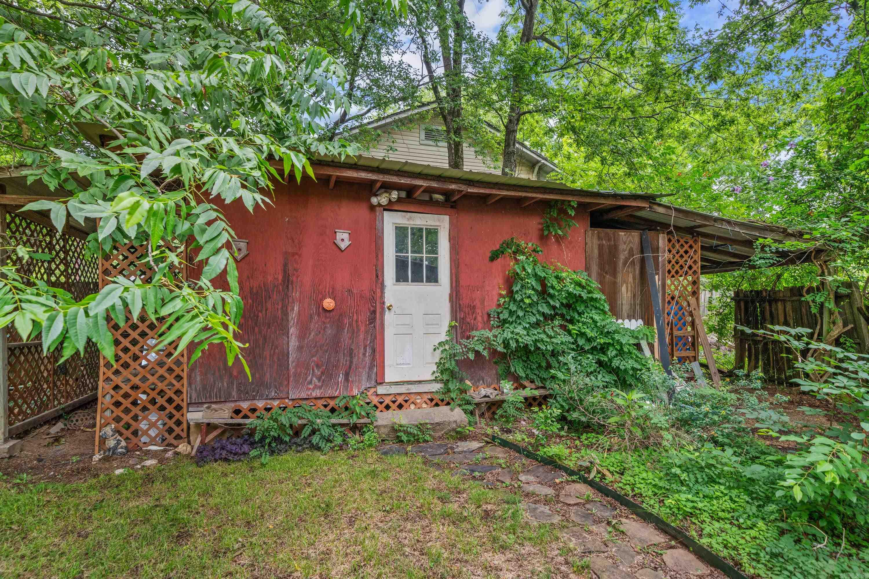 GRIFFITH, J.R. - Residential