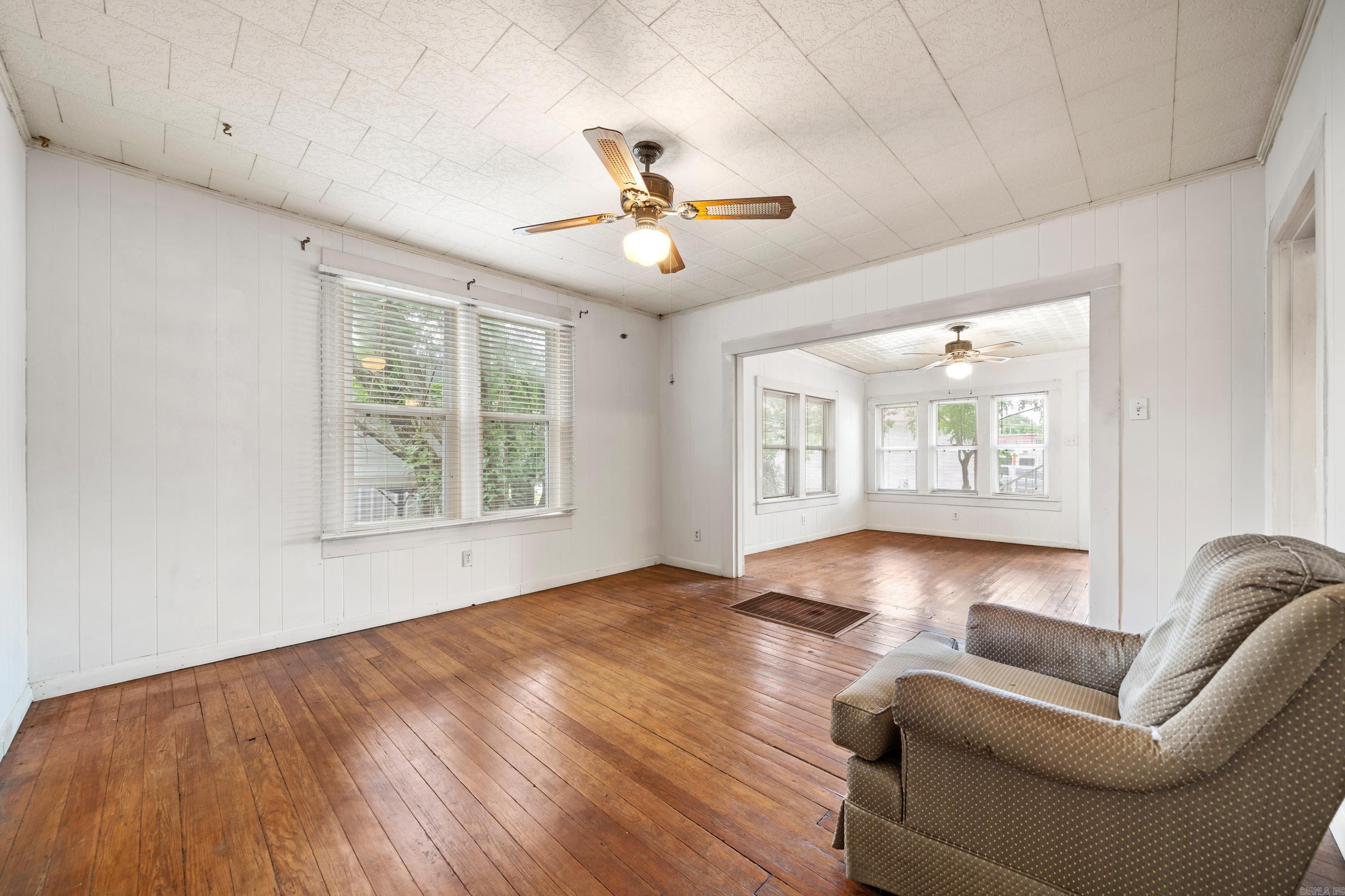 GRIFFITH, J.R. - Residential