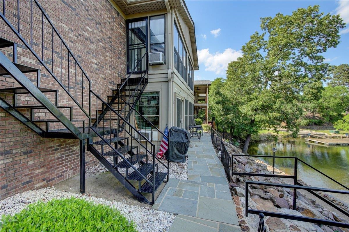 Westport Bay Town House - Residential