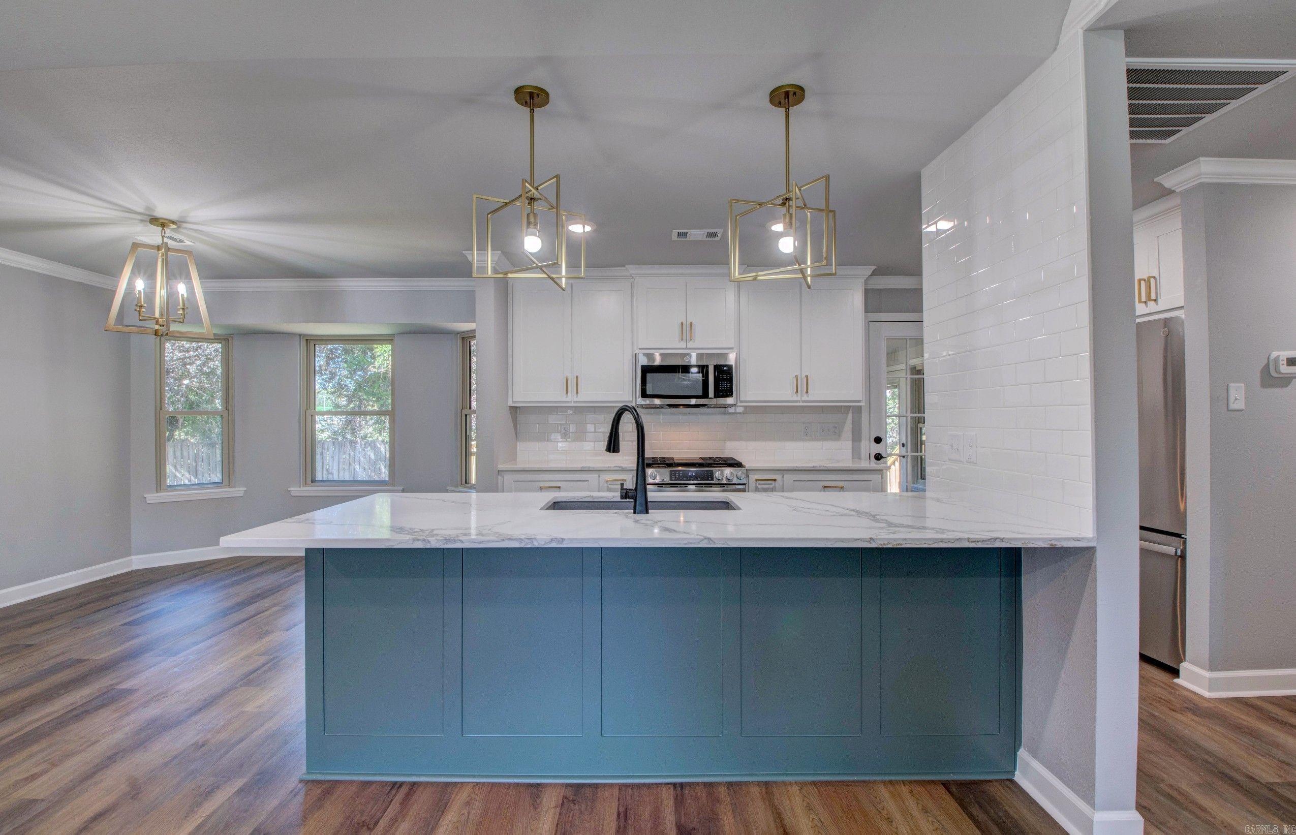 STONEWALL - Residential