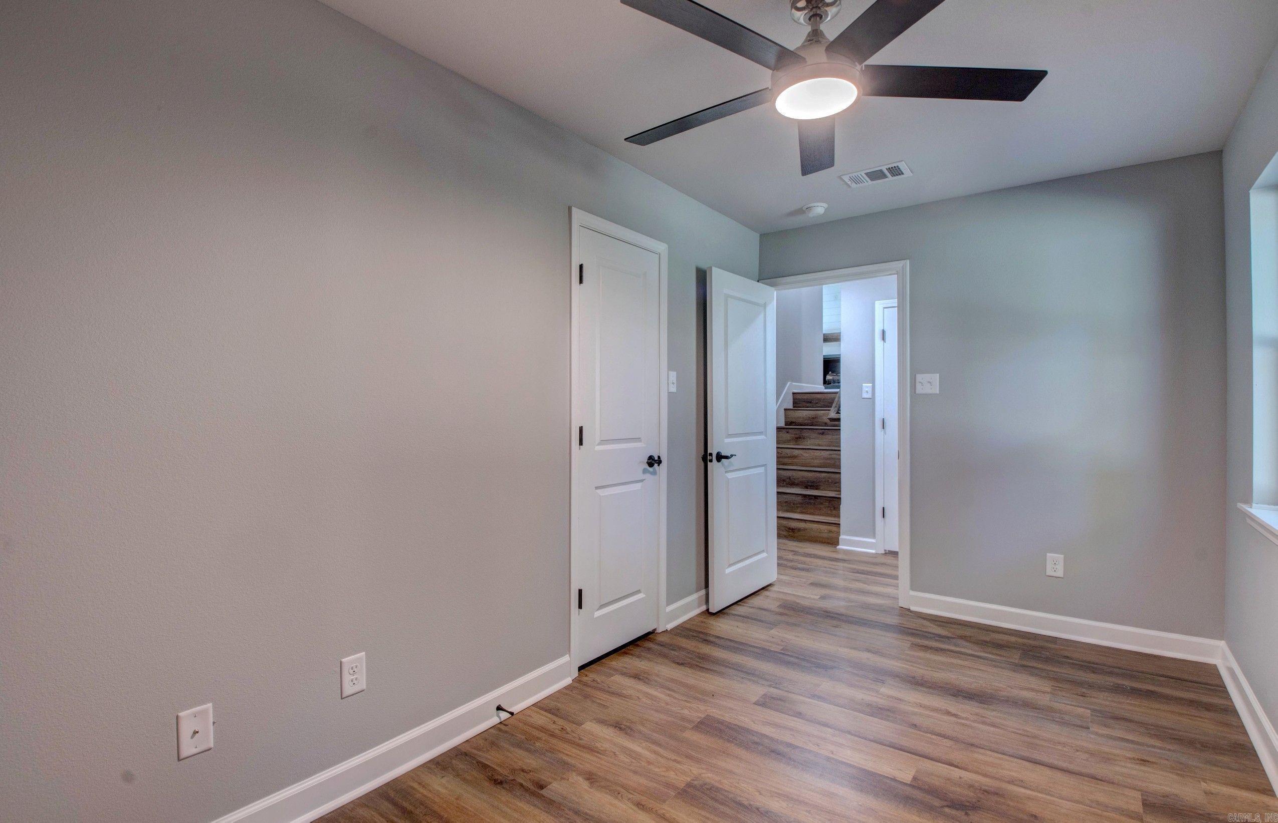 STONEWALL - Residential