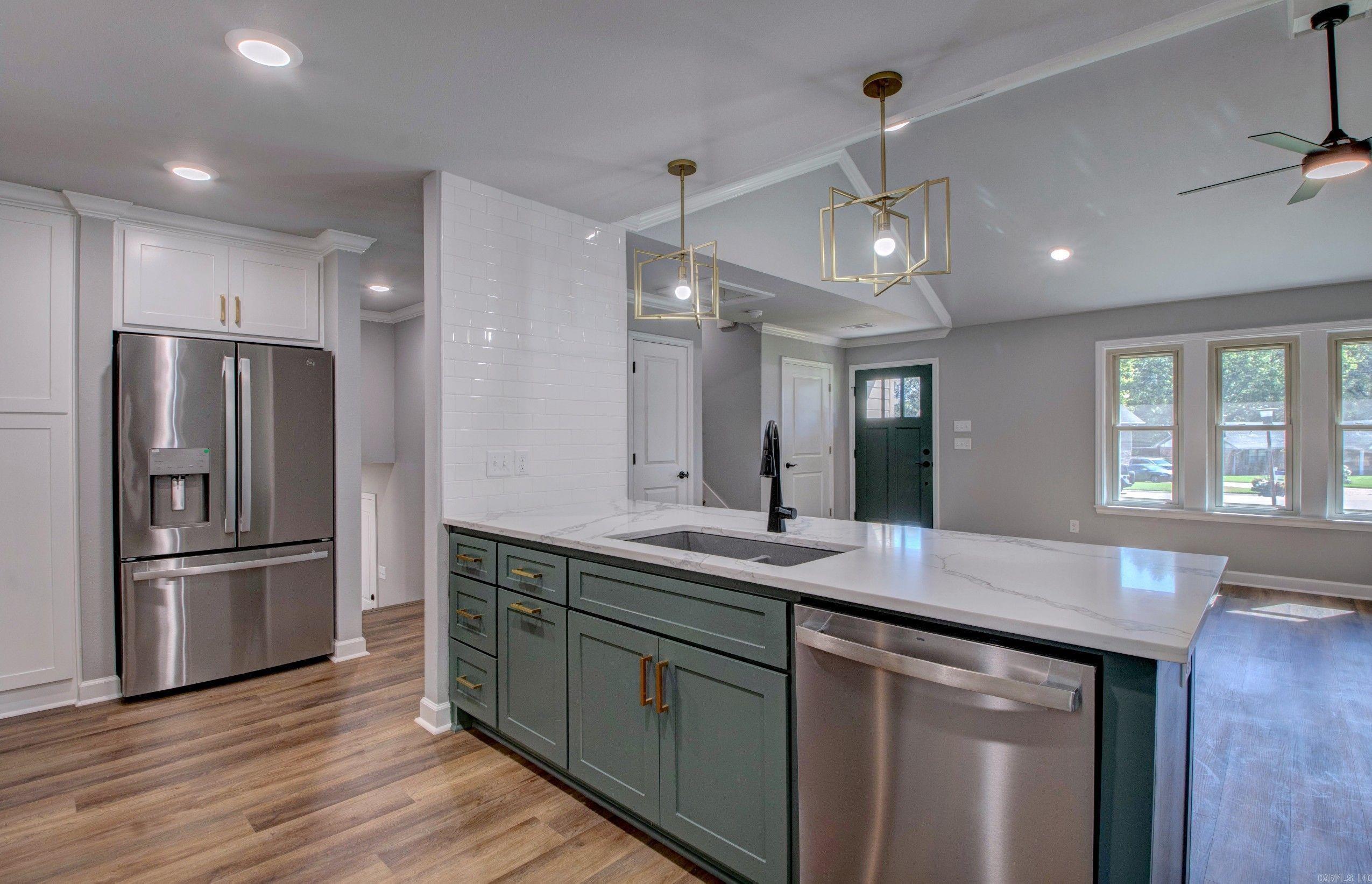 STONEWALL - Residential