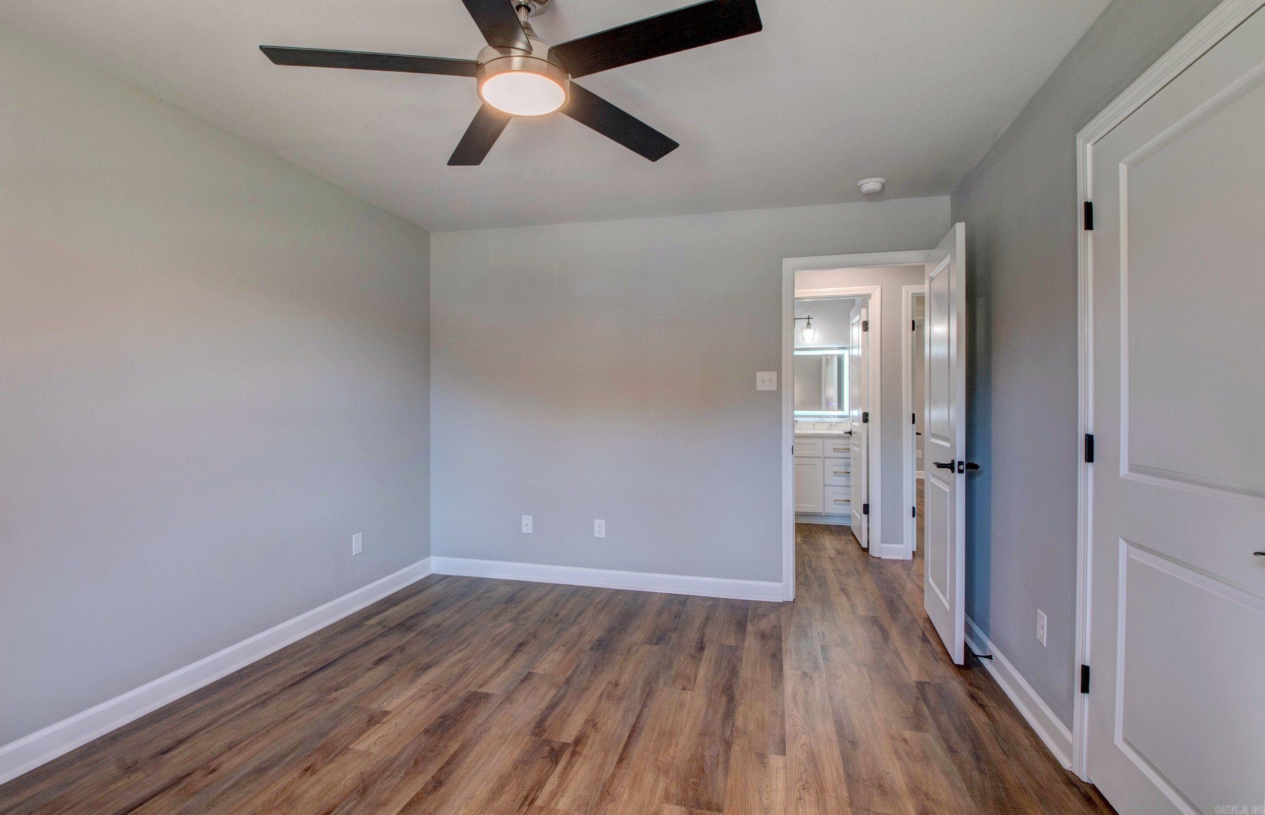 STONEWALL - Residential