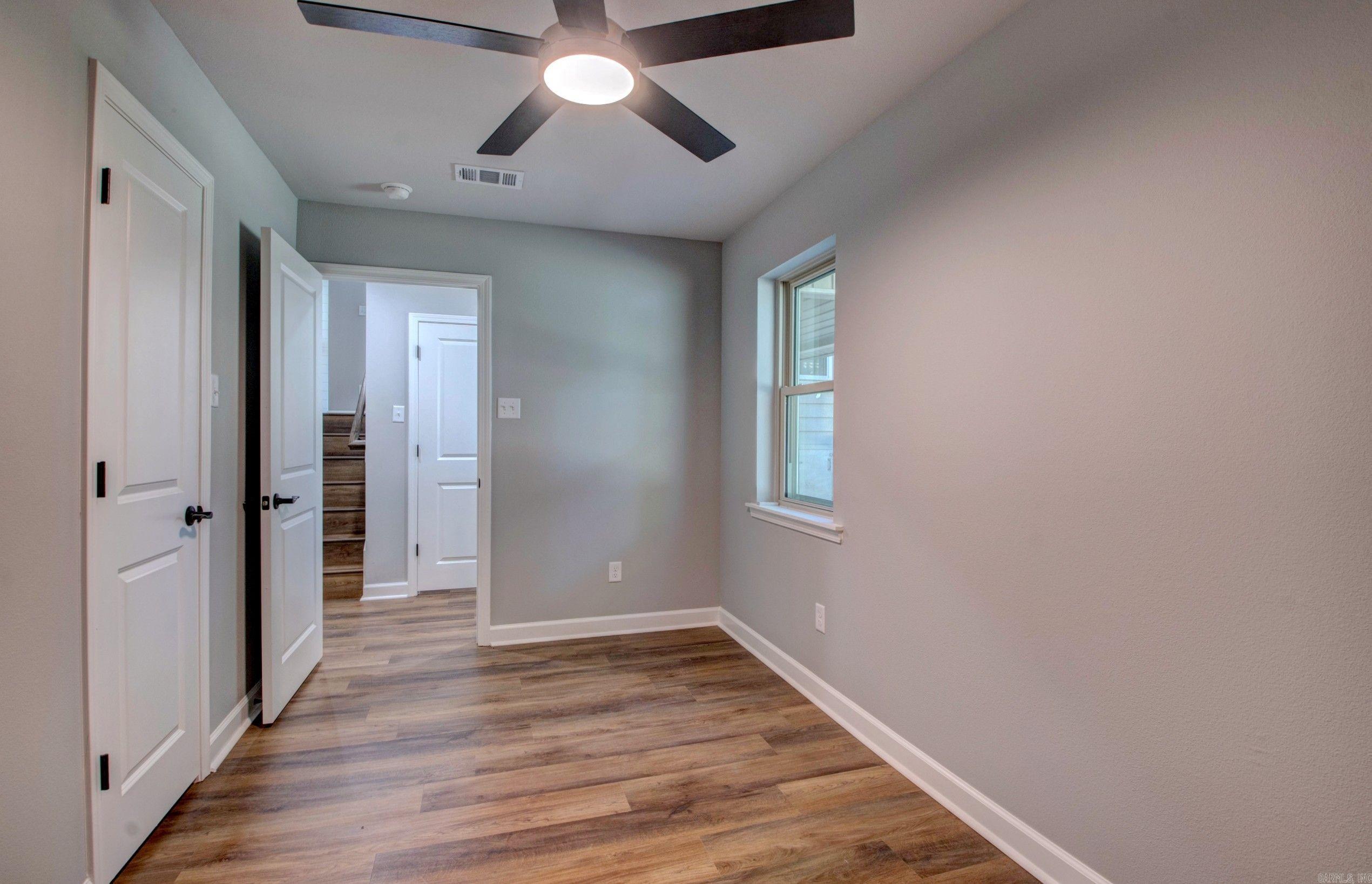 STONEWALL - Residential