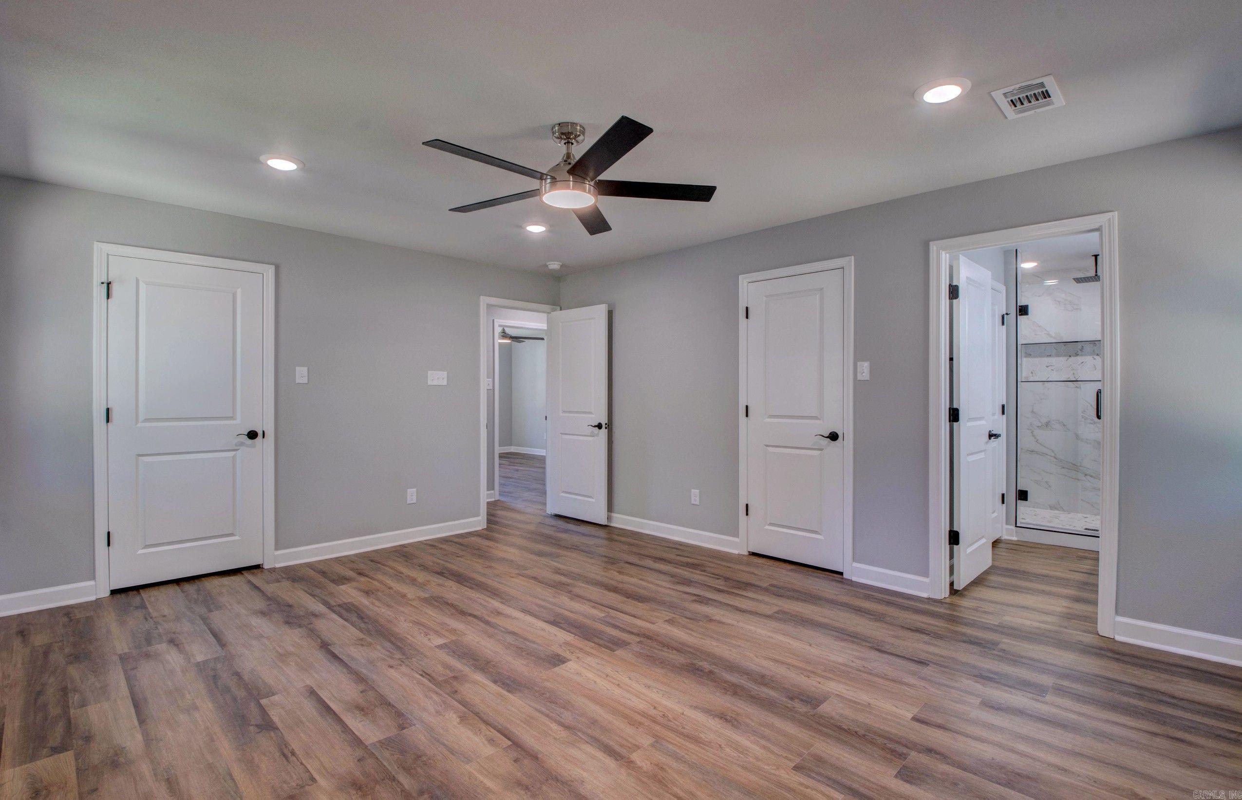 STONEWALL - Residential