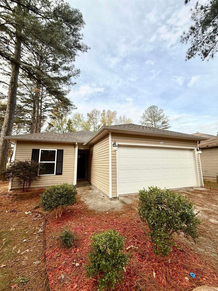 Completely remodeled and move in ready. New appliances and remote controlled fans and lights. This home has it all. Huge backyard fully fenced, great size rooms with open floor plan and a split bedroom plan offering privacy in the master bedroom suite. Large closets, full sized laundry room, and a 2 car garage. This one will go fast! Contact us today for a showing.