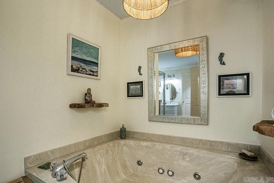 LINDEN COURT CONDO HPR - Residential