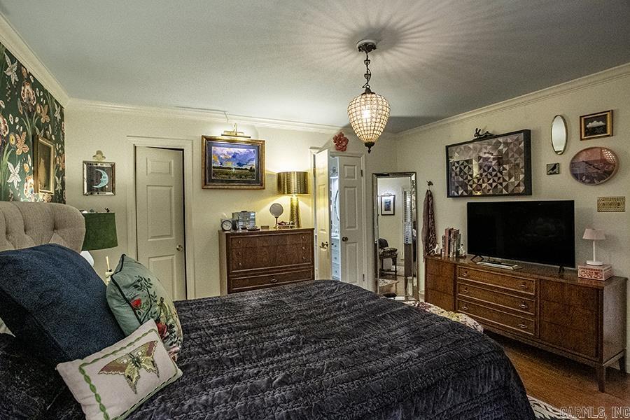 LINDEN COURT CONDO HPR - Residential