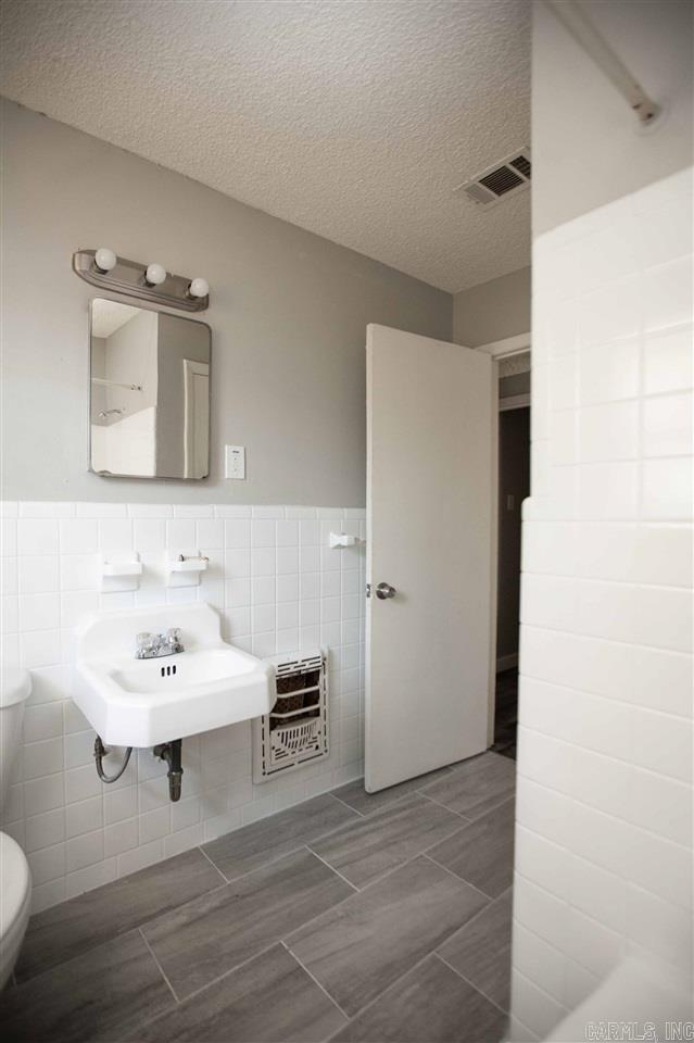 University - Residential Lease