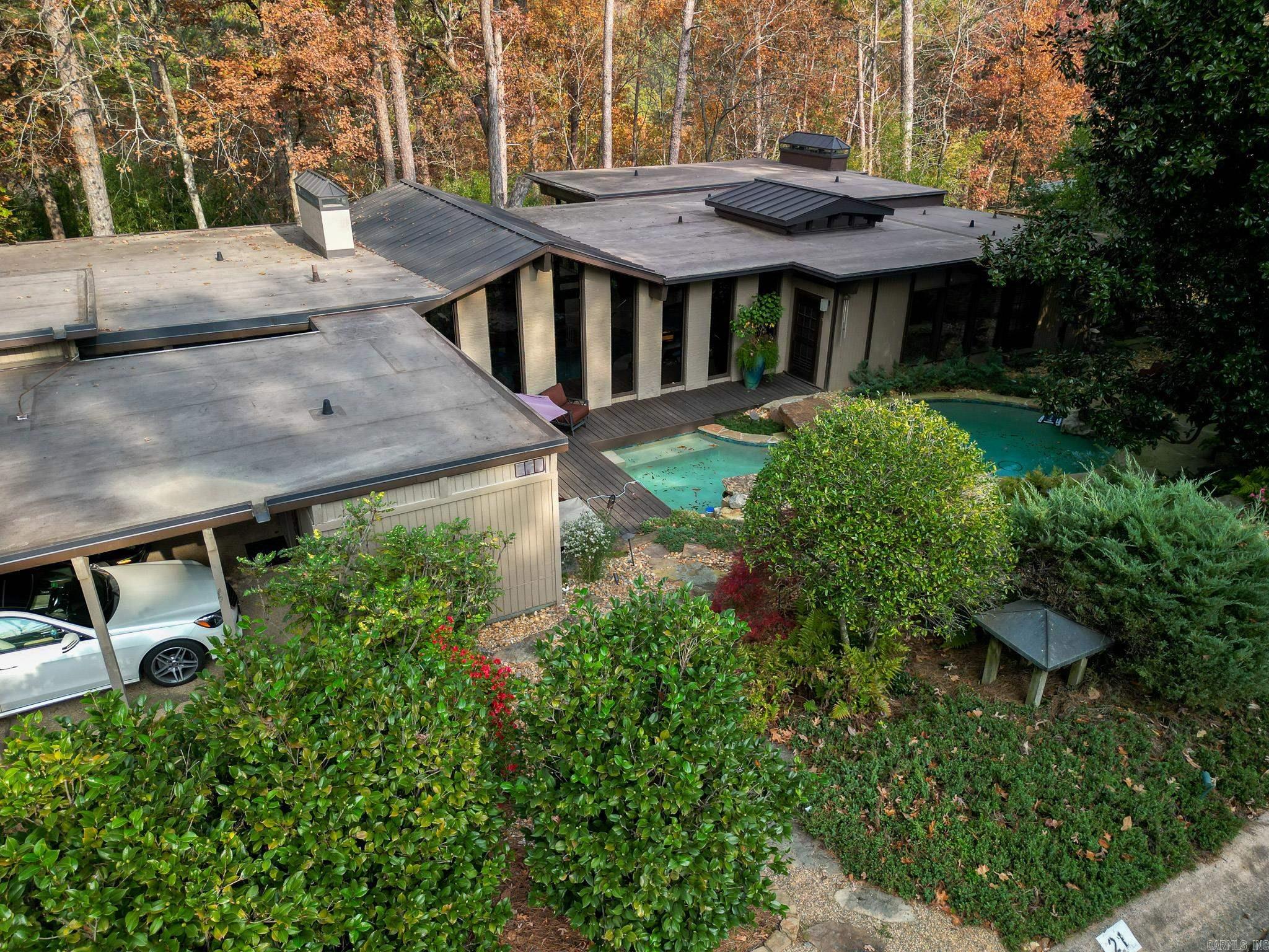 RIVER RIDGE - Residential