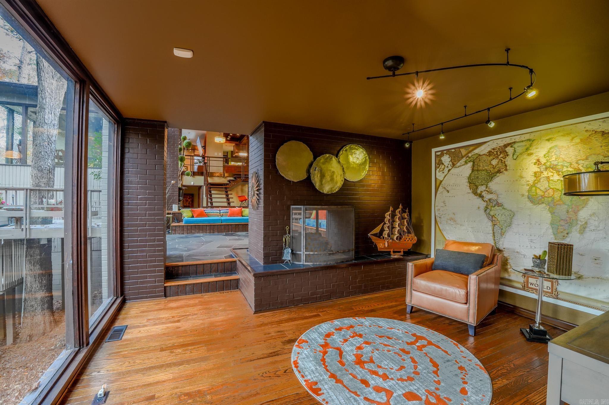 RIVER RIDGE - Residential