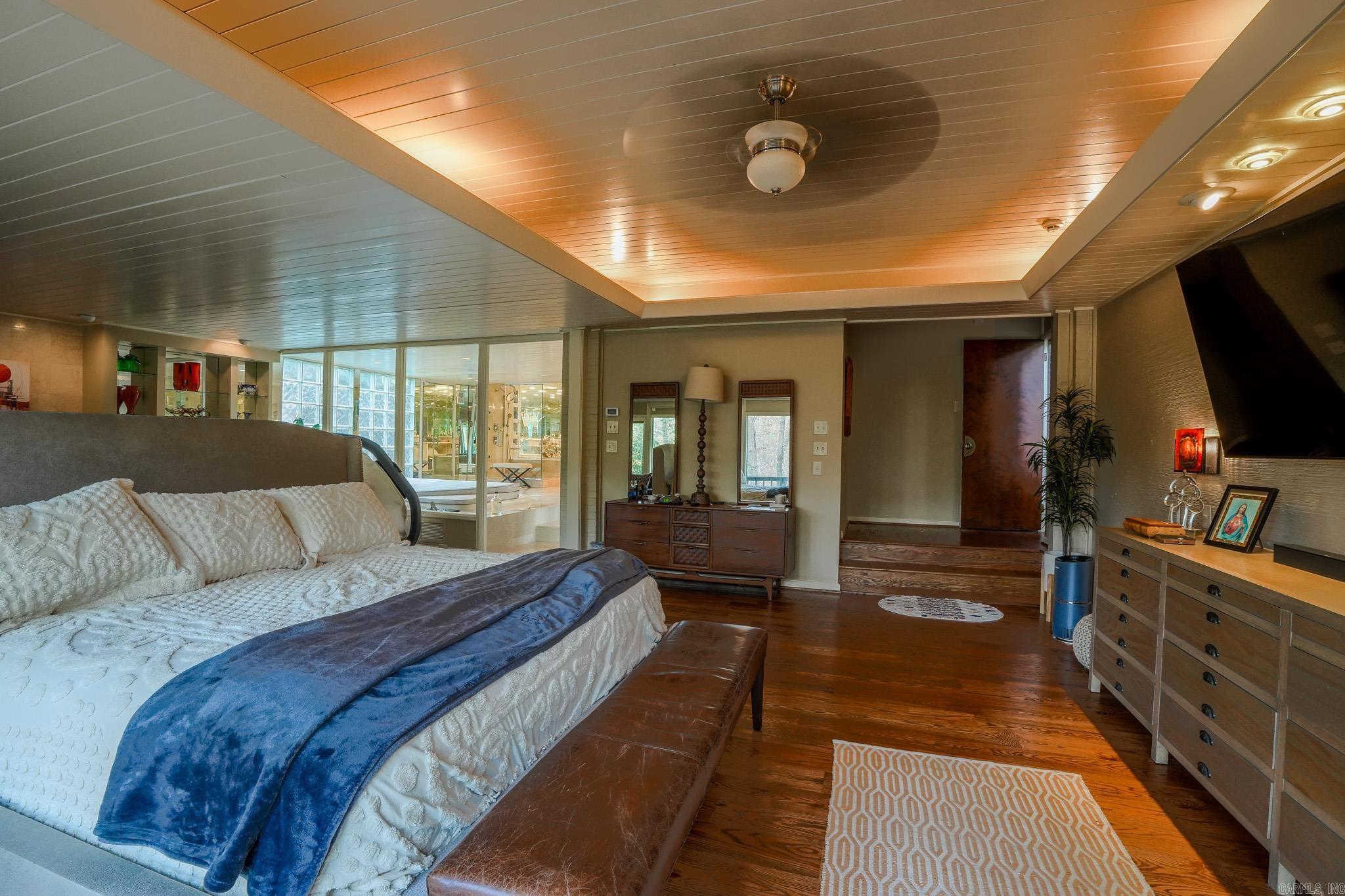 RIVER RIDGE - Residential