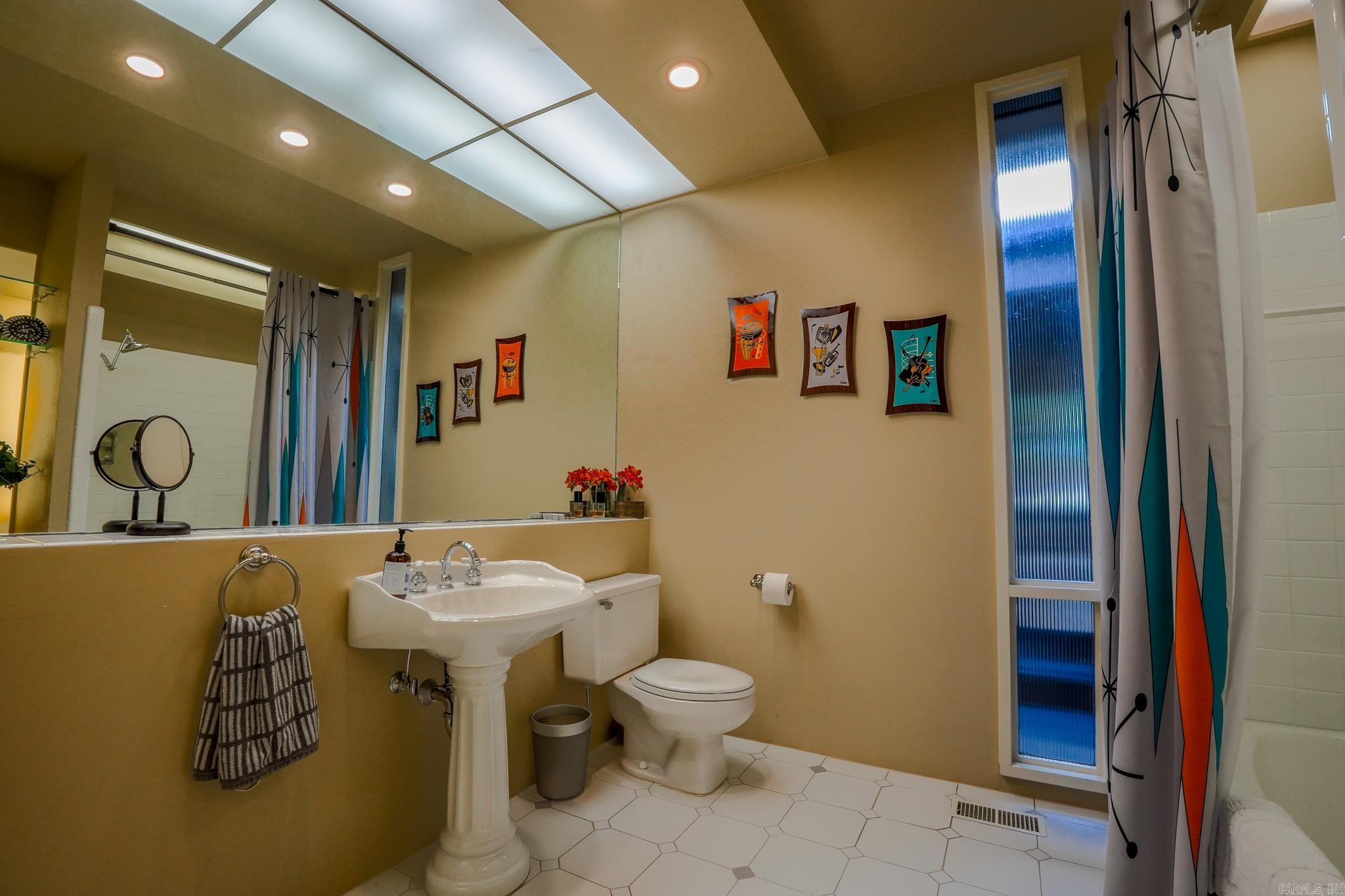 RIVER RIDGE - Residential