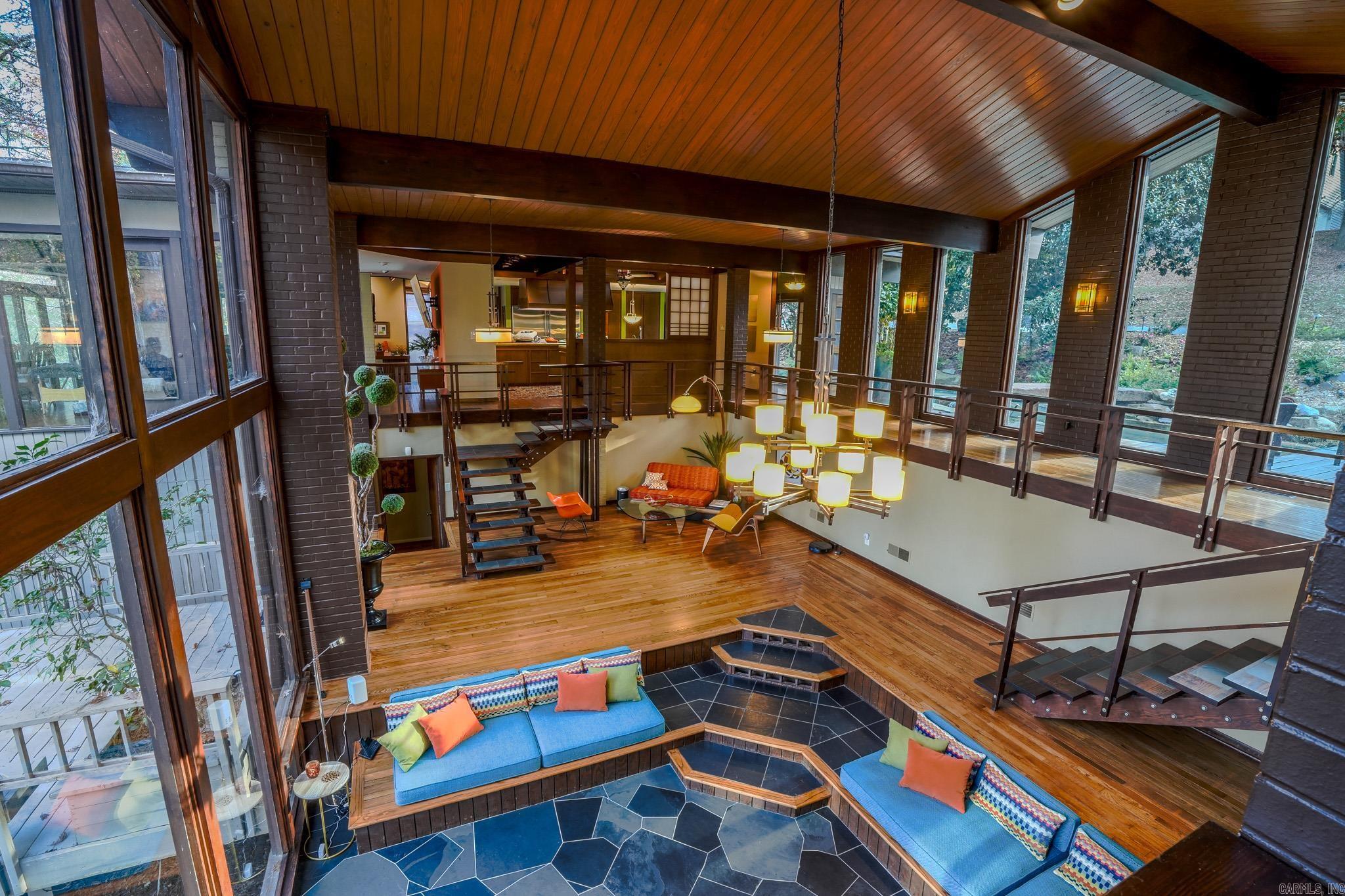 RIVER RIDGE - Residential