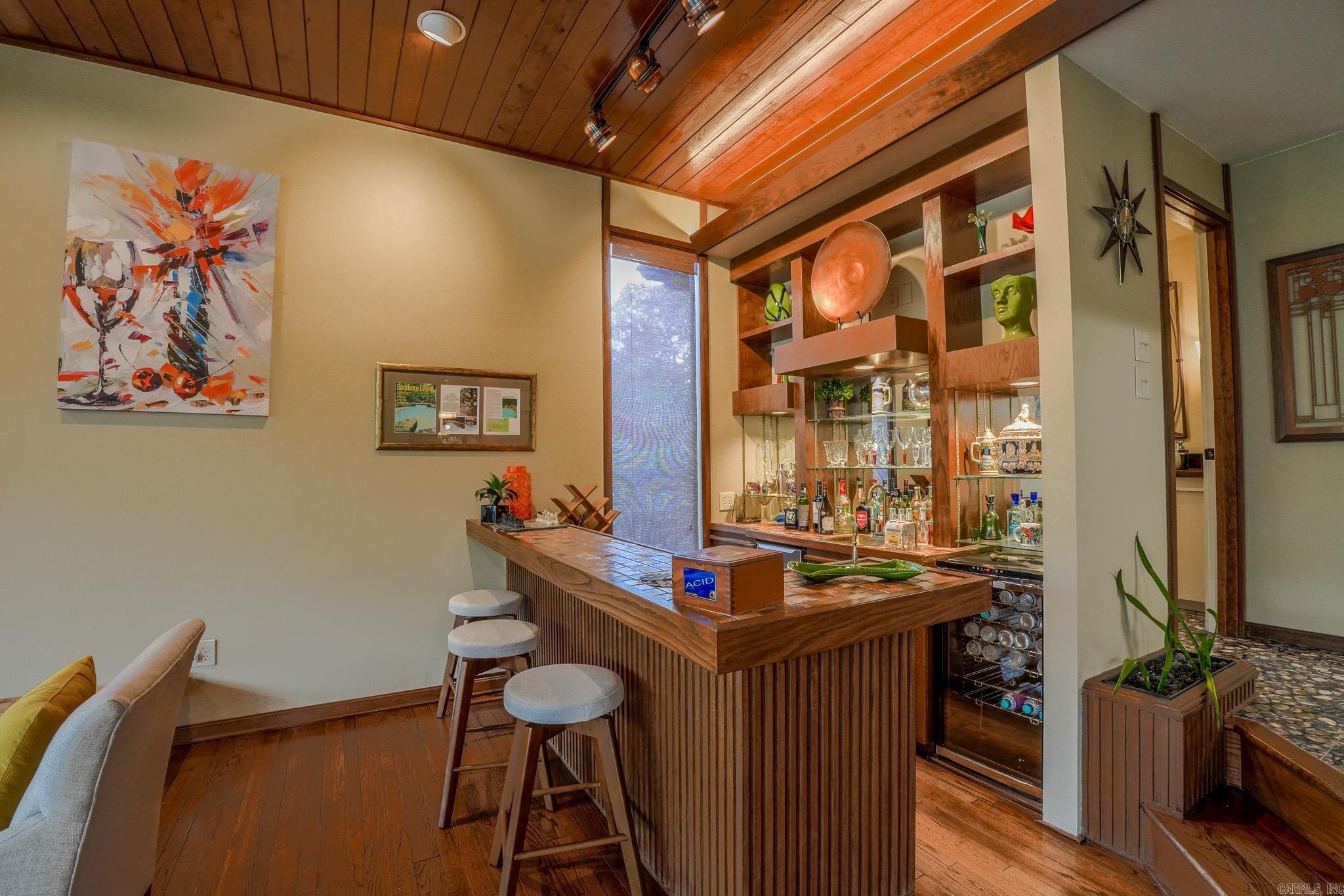 RIVER RIDGE - Residential