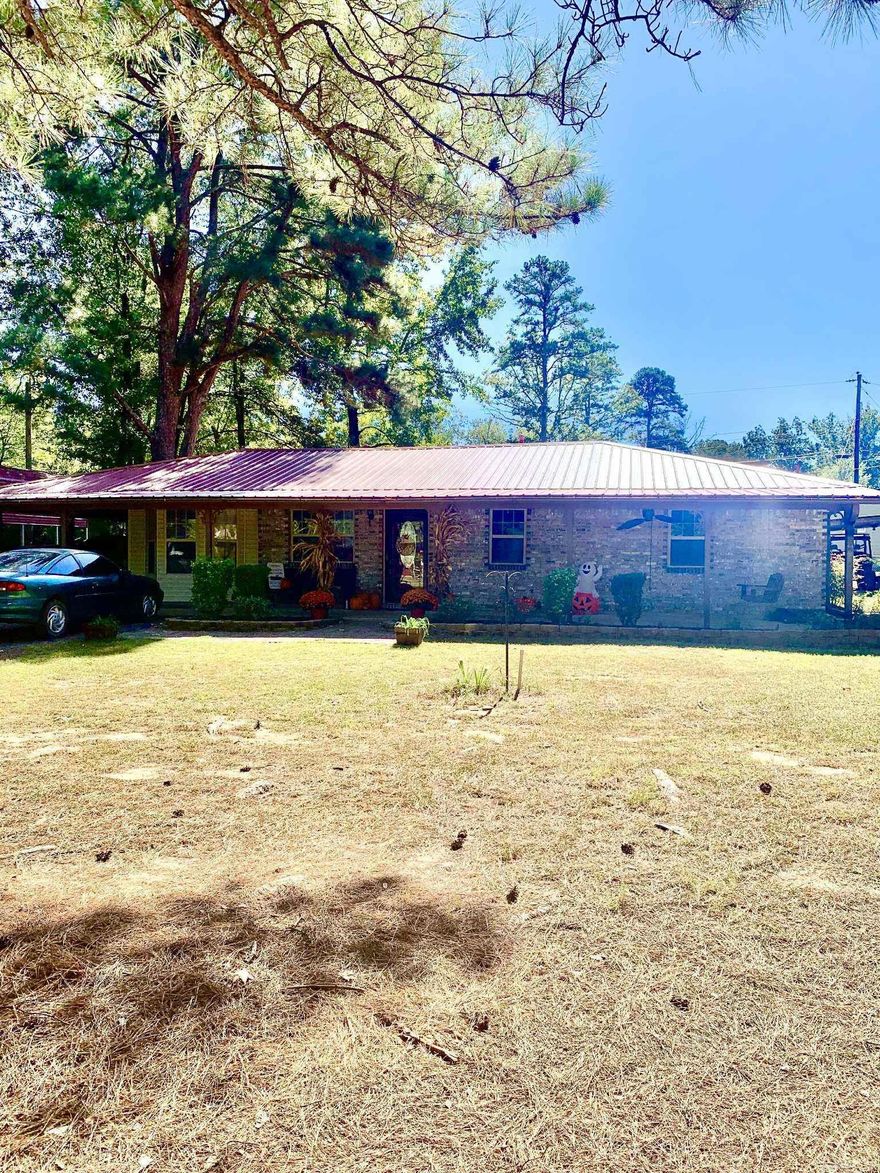 Check out this adorable home in a peaceful rural area! Has a spacious yard & a shop equipped with electricity ready for you! Many updates and renovations that vamped this house into a beautiful home. Don's miss your chance to make it yours! Call or Text today for a showing!