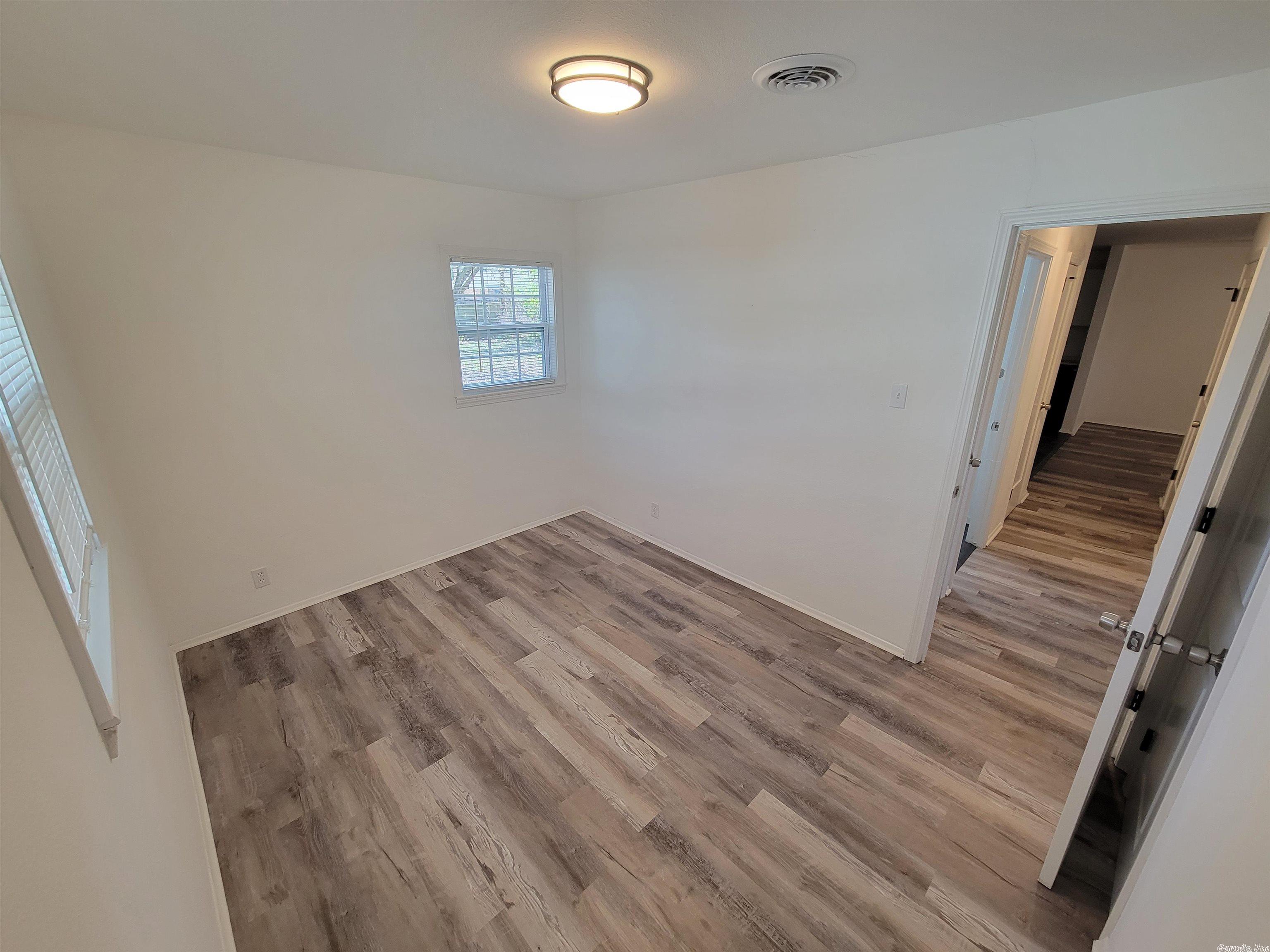 Oak View - Residential Lease