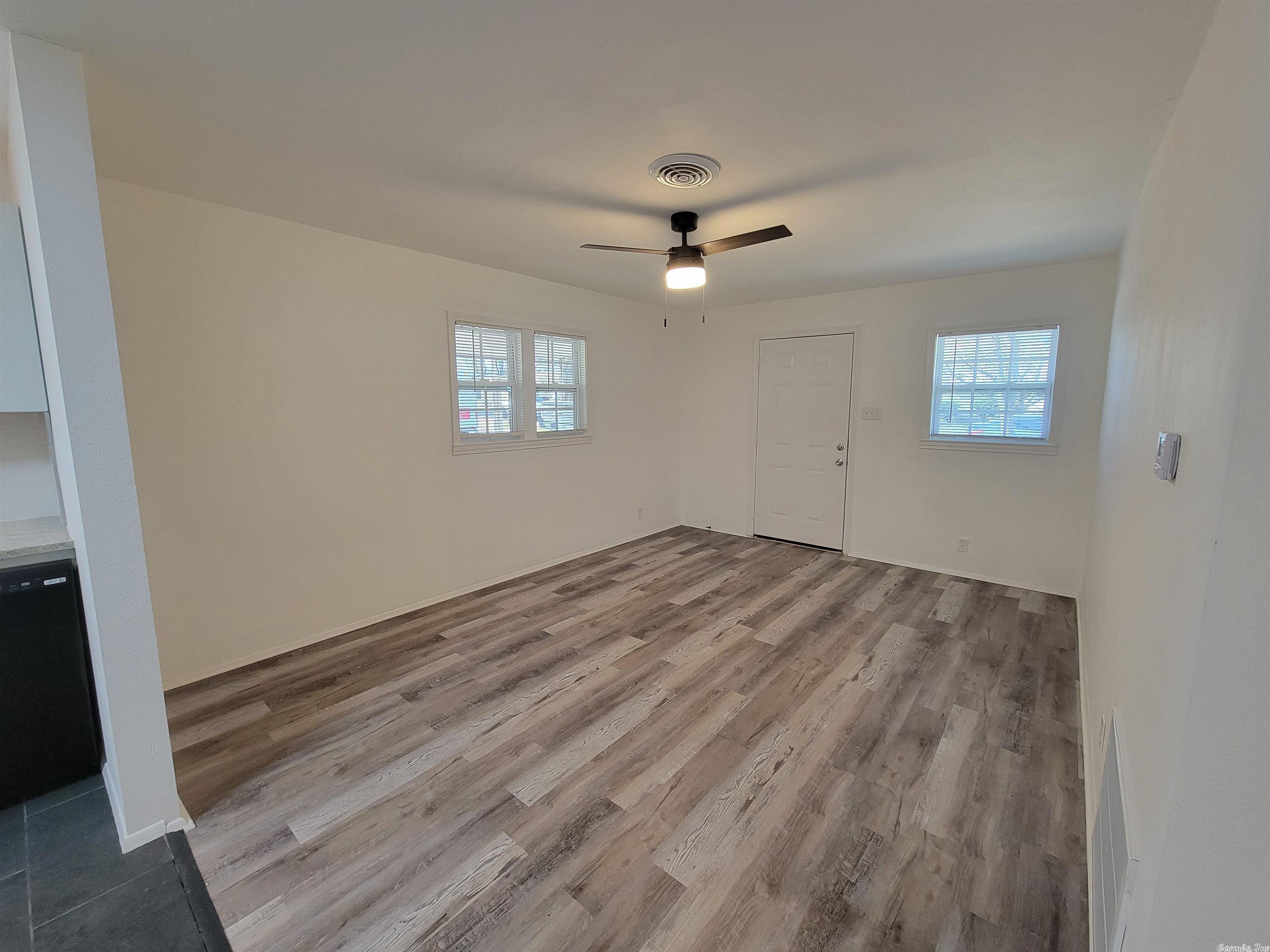 Oak View - Residential Lease