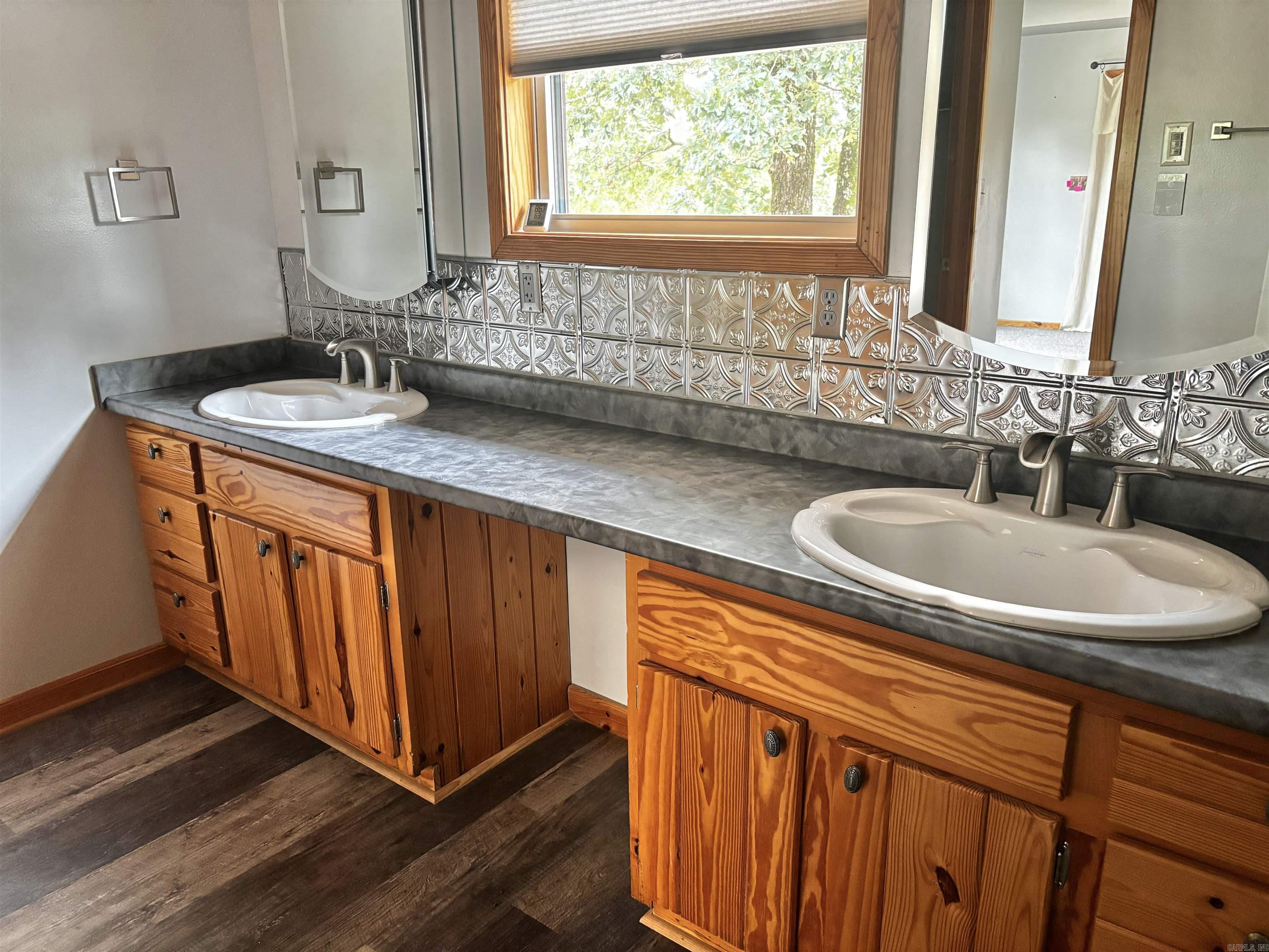 BROOKN RIDGE - Residential