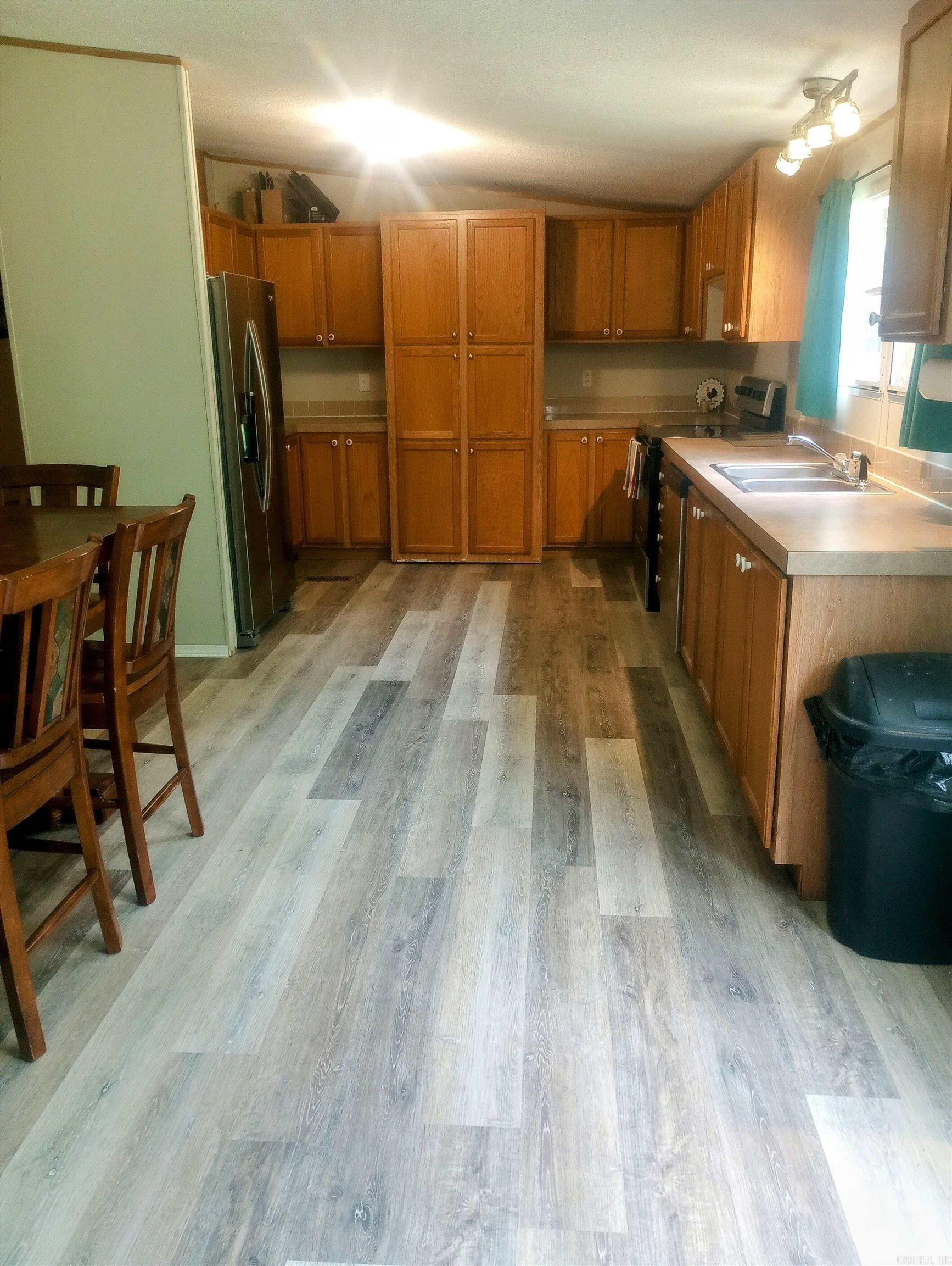 BOTKINBURG - Residential