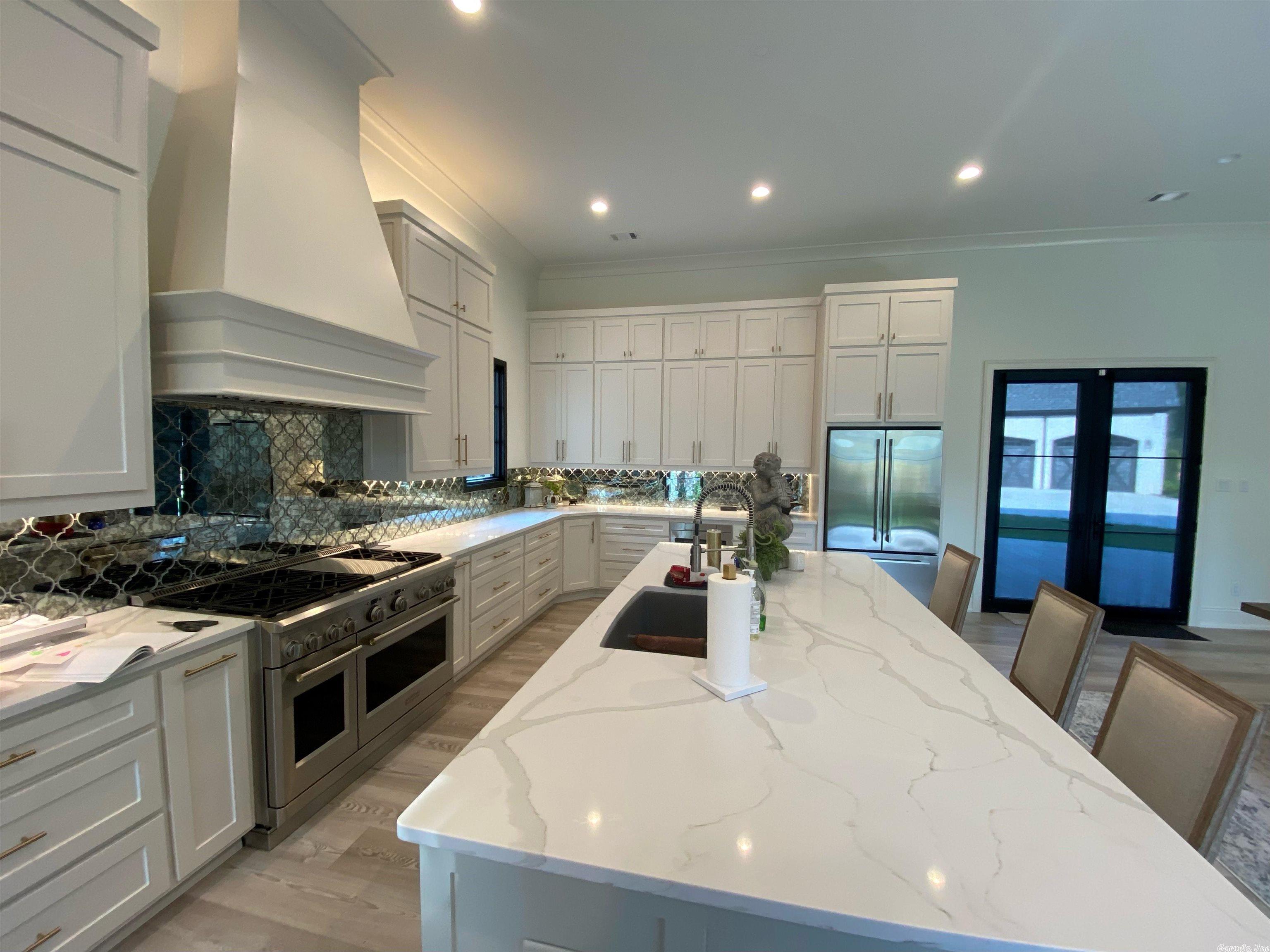 CHENAL VALLEY "FALSTONE COURT" - Residential