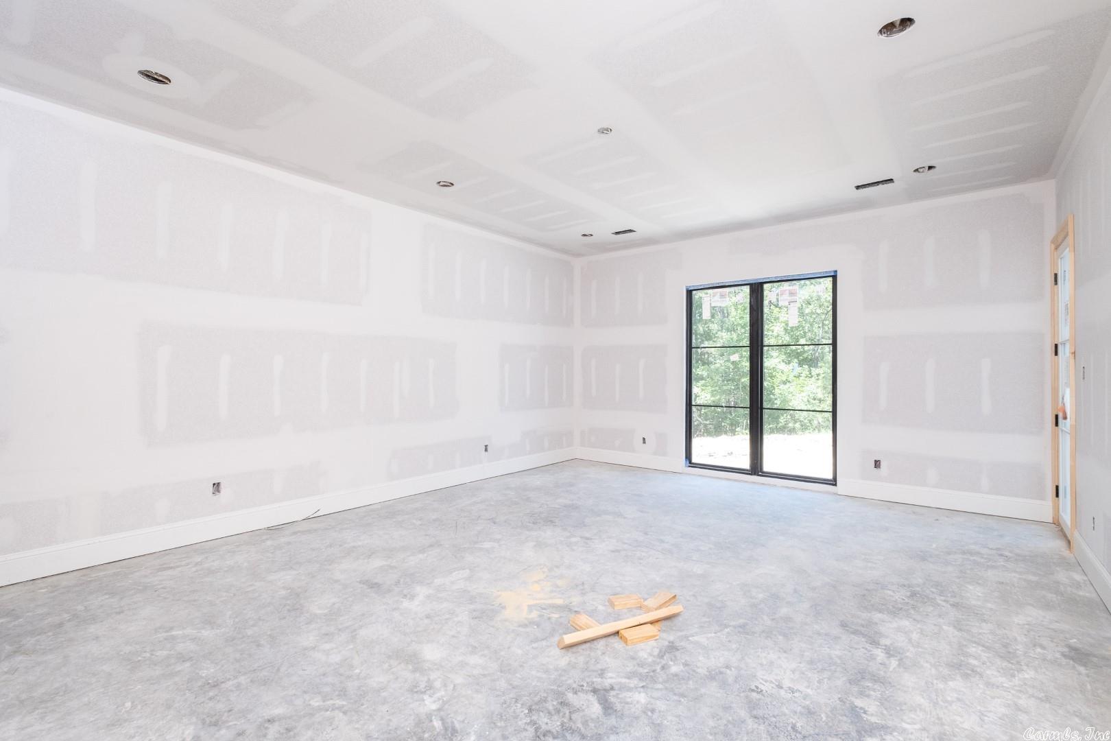 CHENAL VALLEY "FALSTONE COURT" - Residential