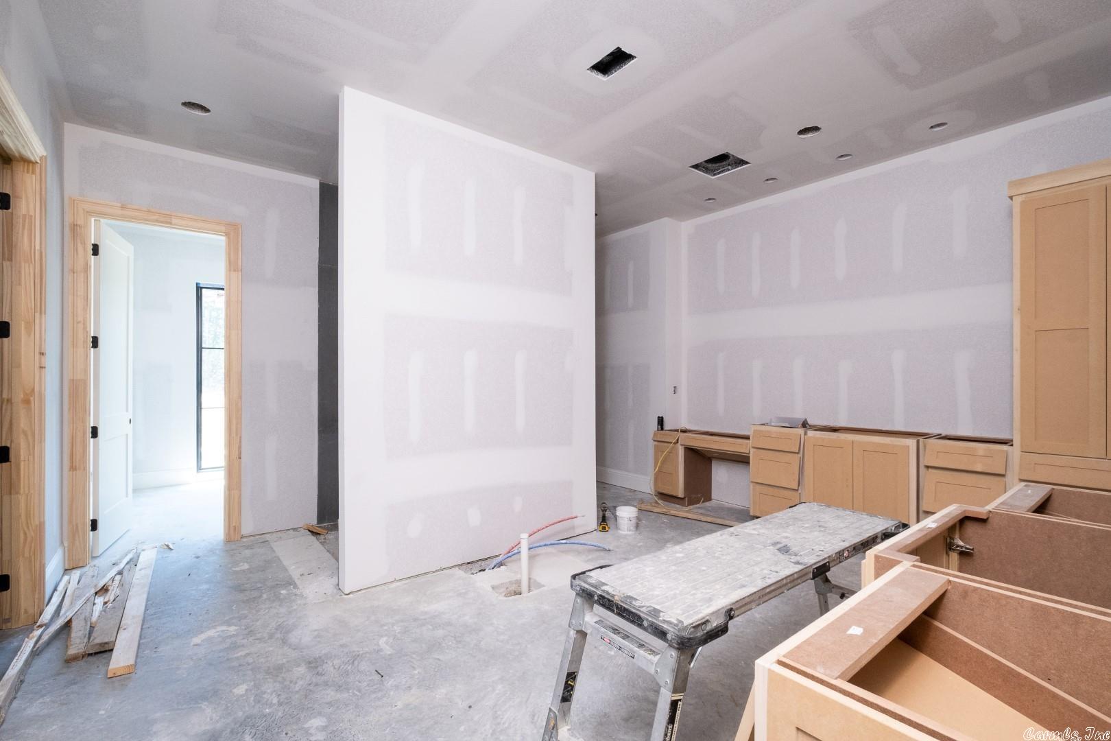 CHENAL VALLEY "FALSTONE COURT" - Residential