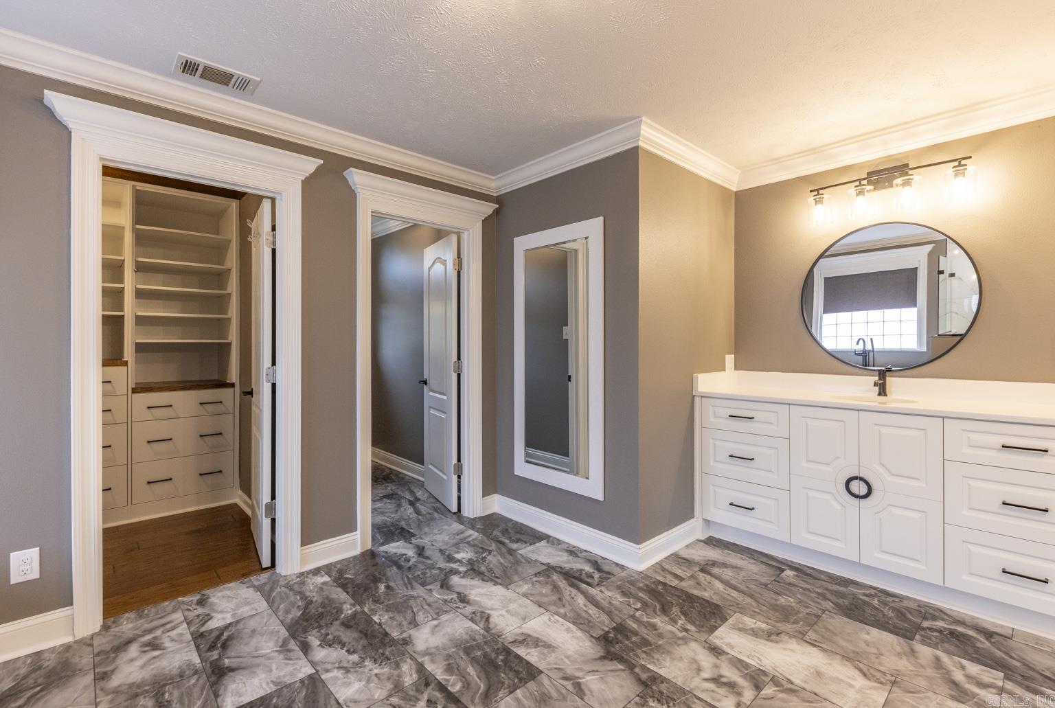 WESTPOINTE - Residential