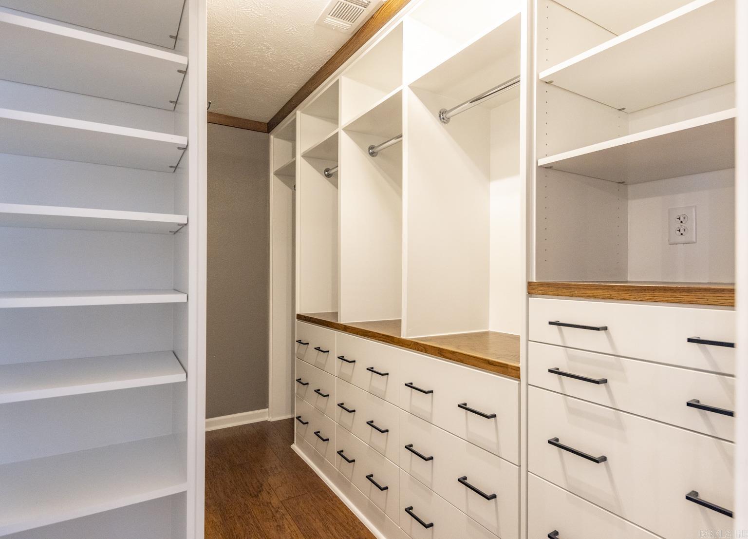 WESTPOINTE - Residential