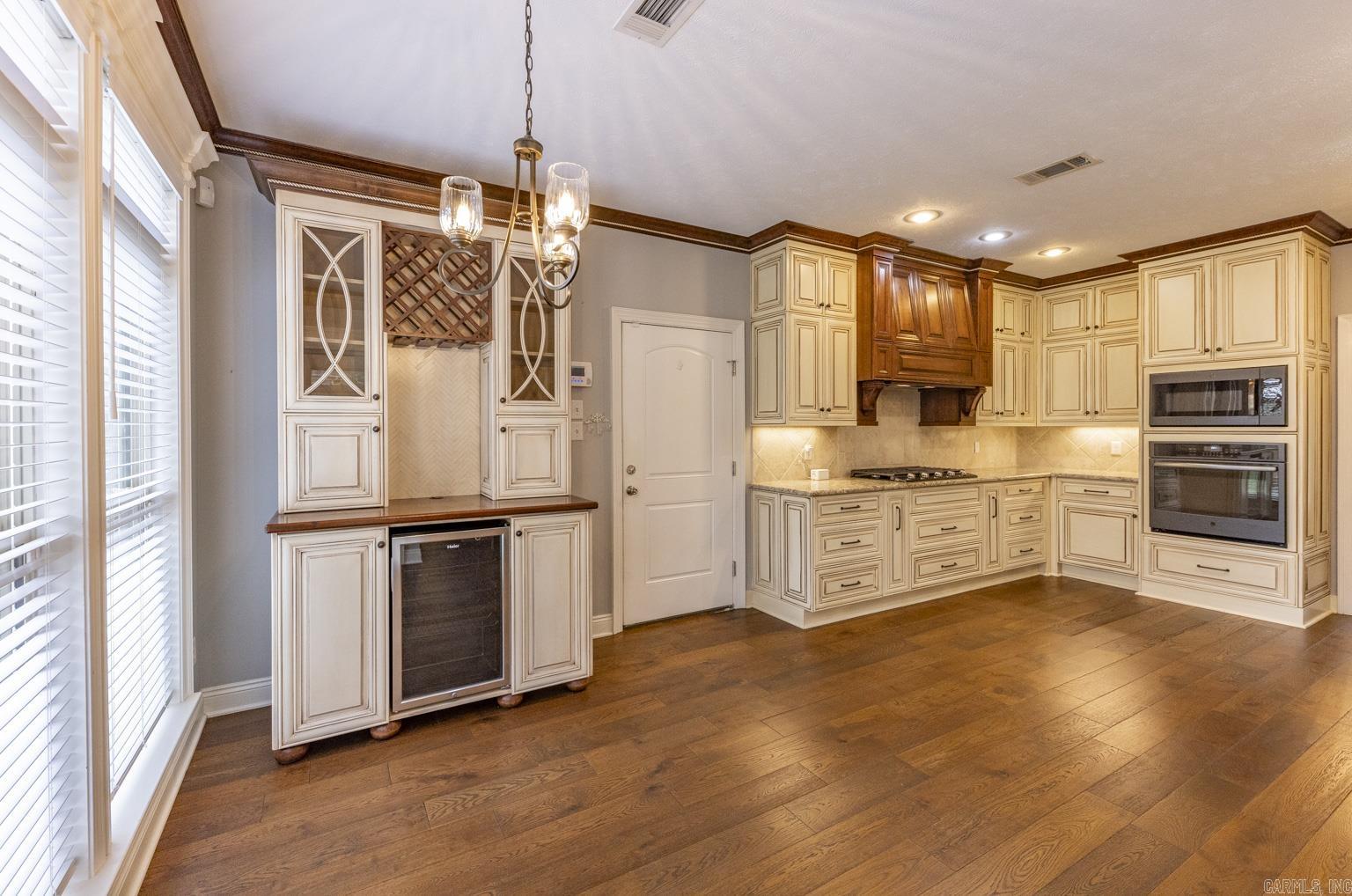 WESTPOINTE - Residential