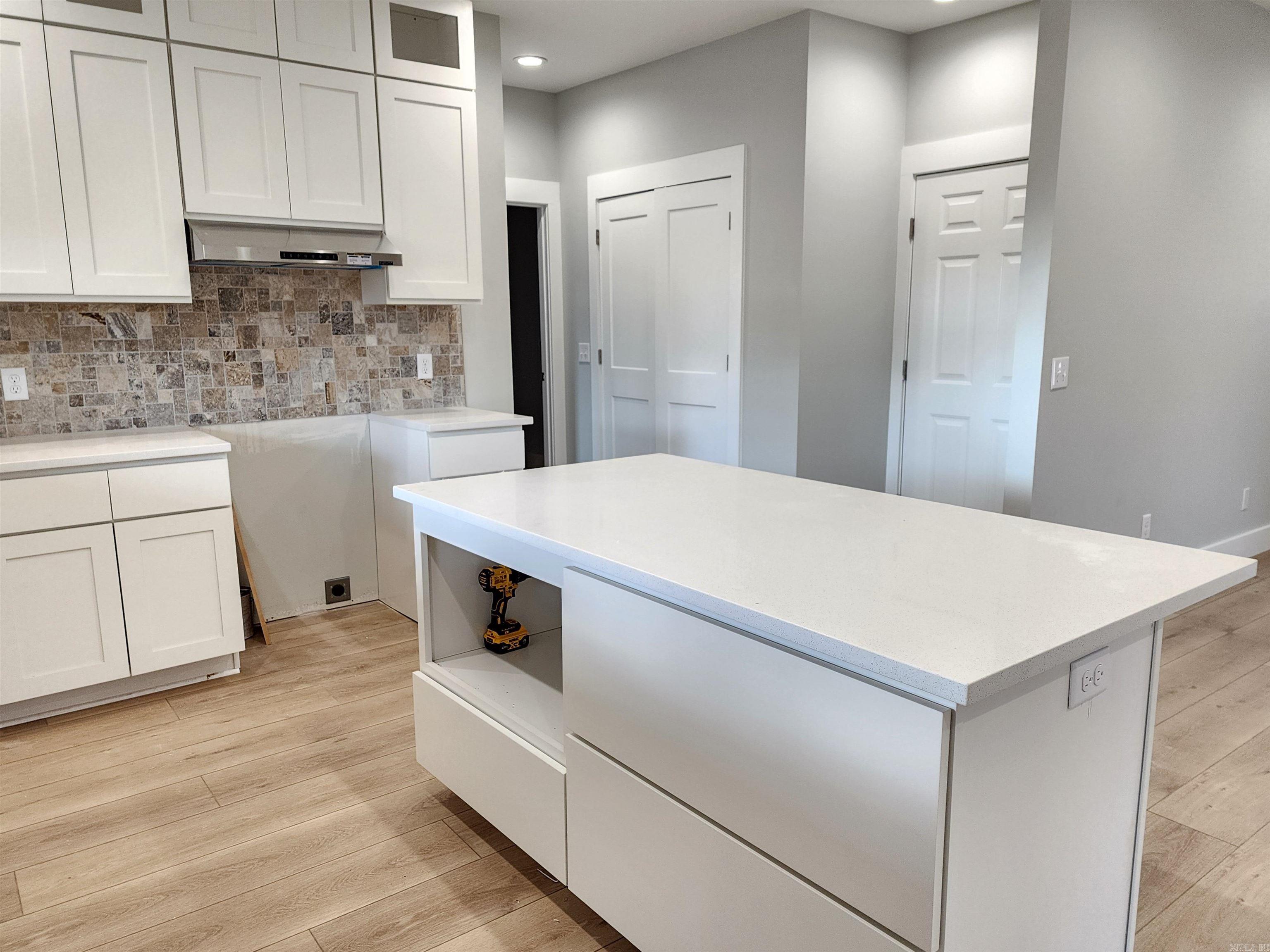 BAKER'S FIELD - Residential