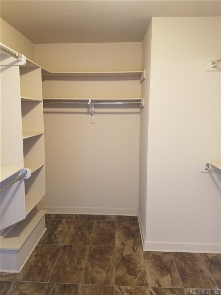 Churchill Downs - Residential Lease