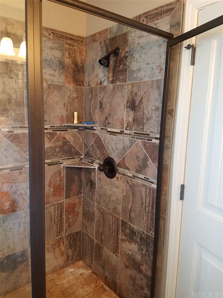 Churchill Downs - Residential Lease