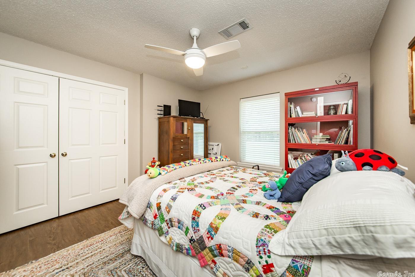 HUMMINGBIRD HOLLOW - Residential