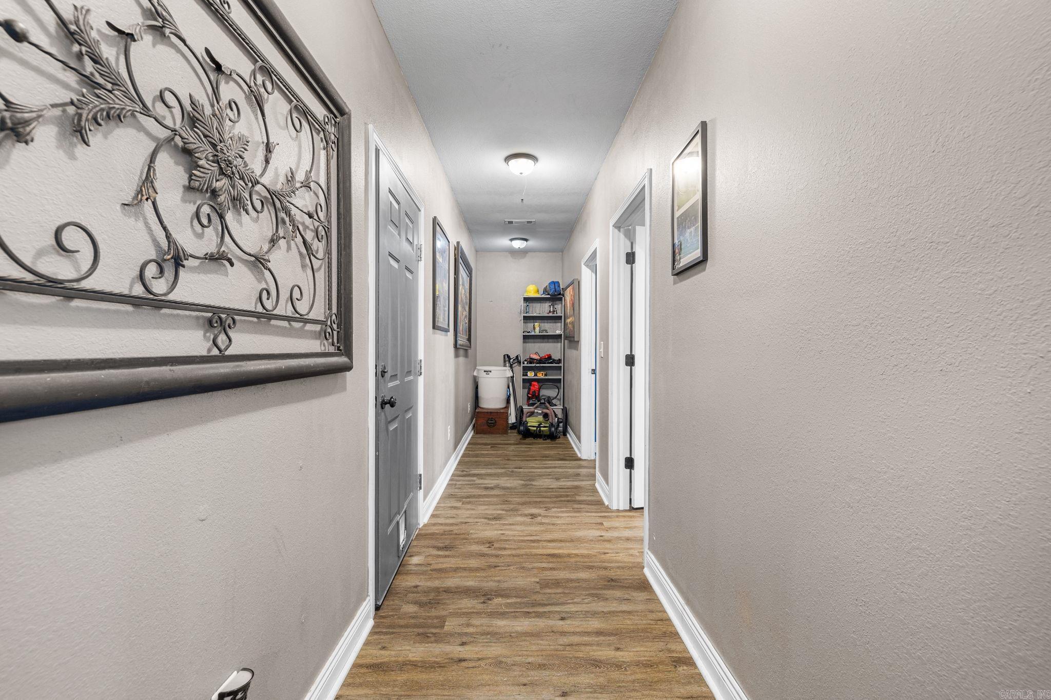 CEDAR FENCE - Residential