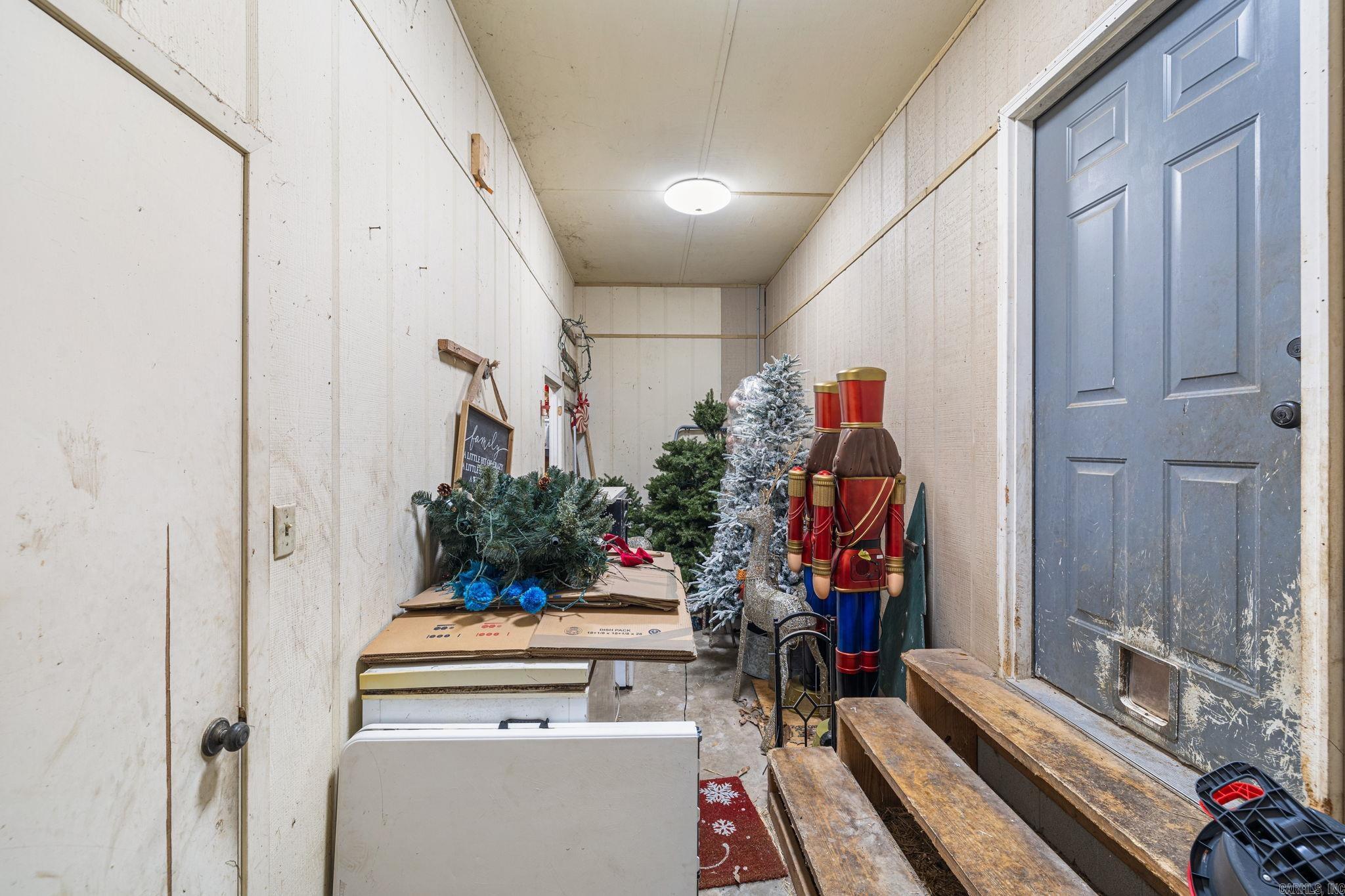 CEDAR FENCE - Residential