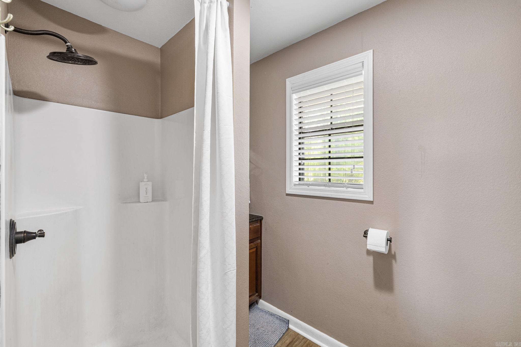 CEDAR FENCE - Residential