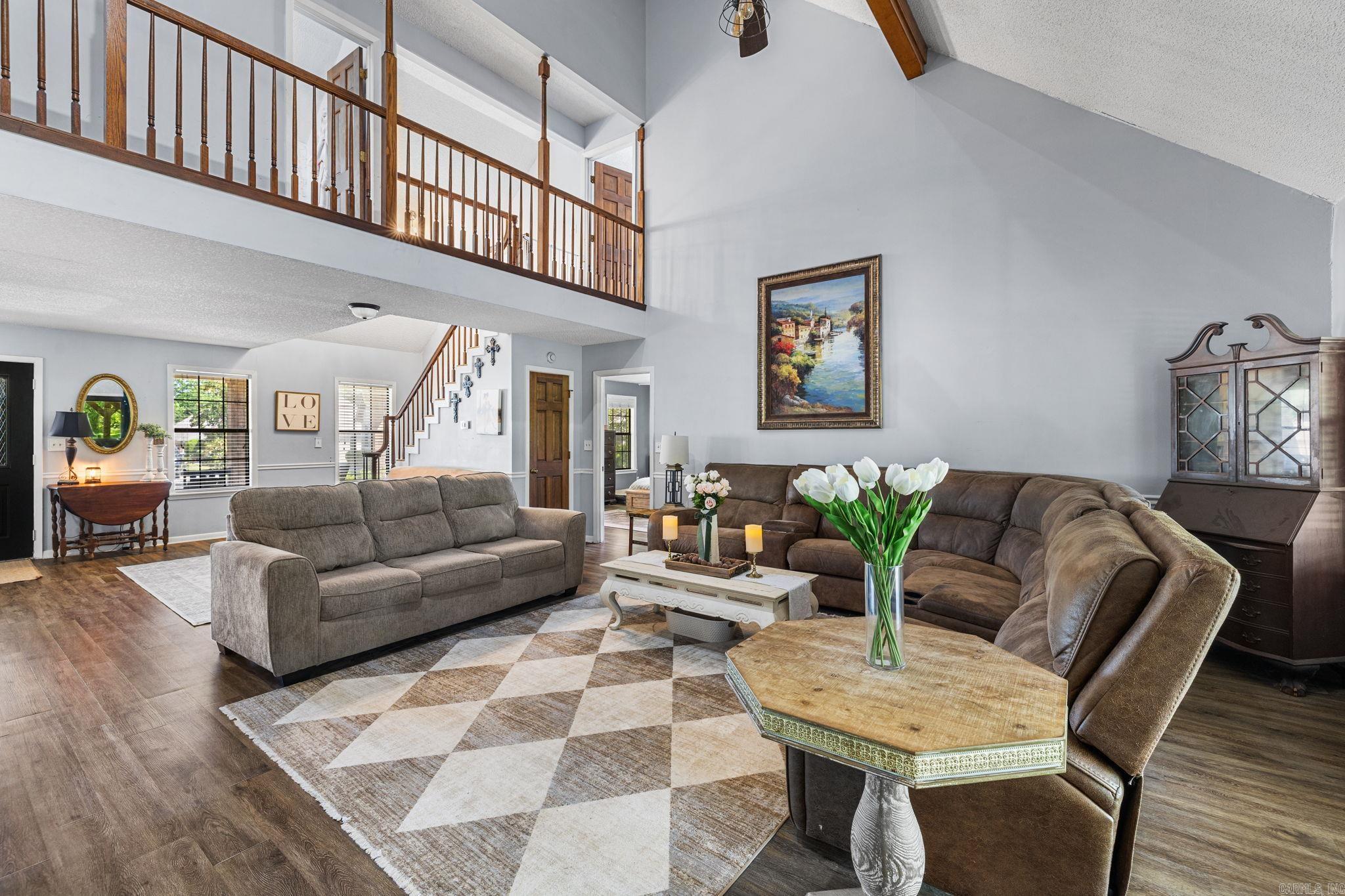 CEDAR FENCE - Residential