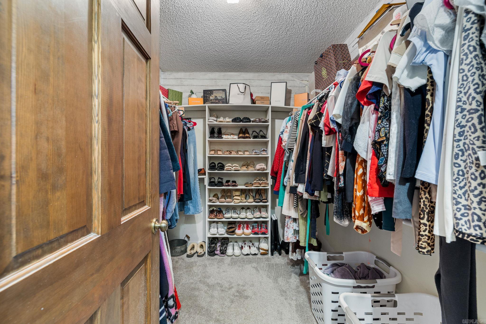 CEDAR FENCE - Residential