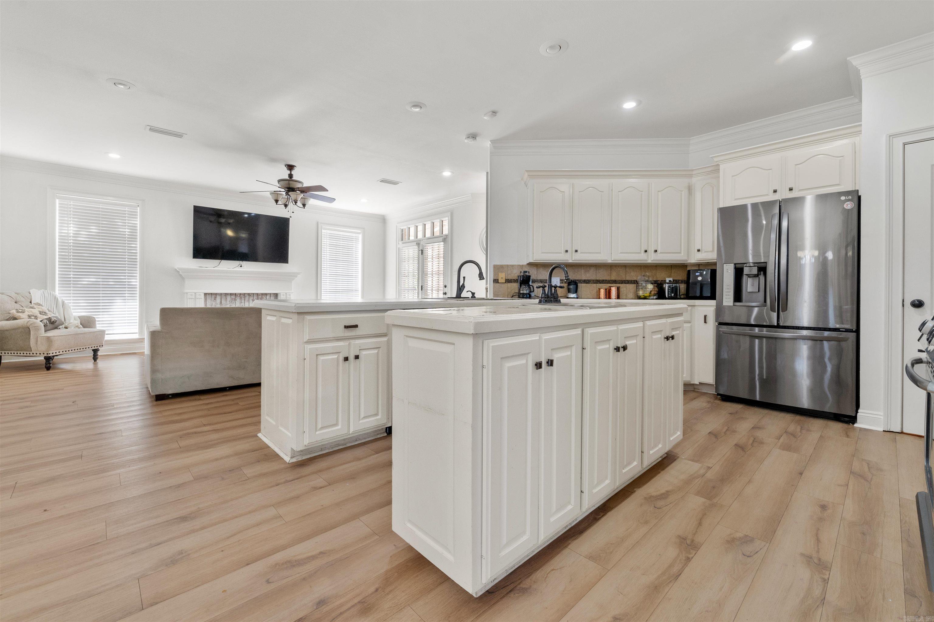 ST CHARLES PLACE - Residential