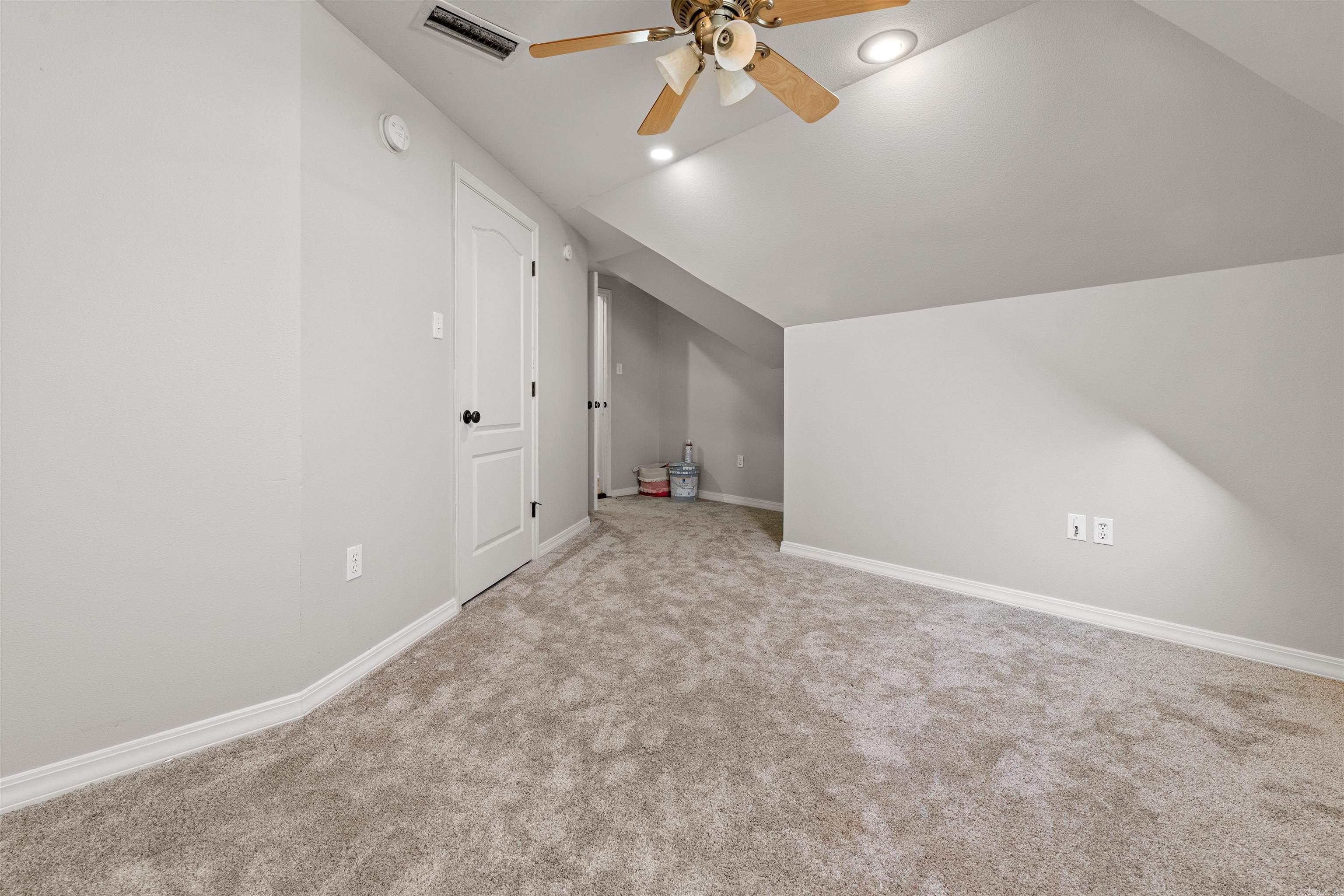 ST CHARLES PLACE - Residential