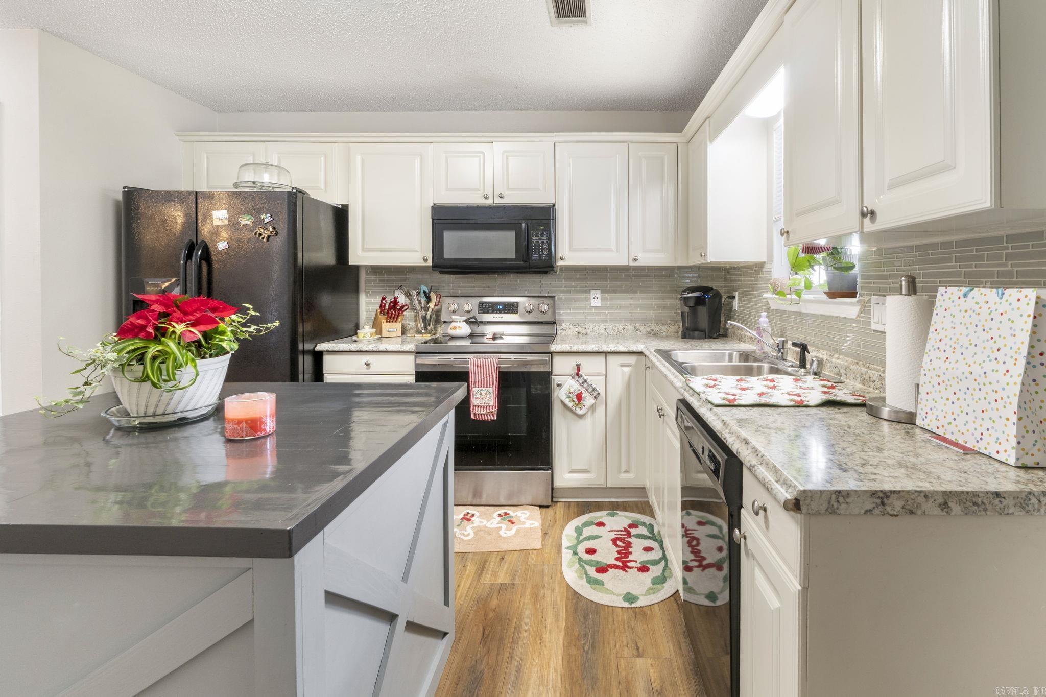 CARRIAGE COURTS - Residential