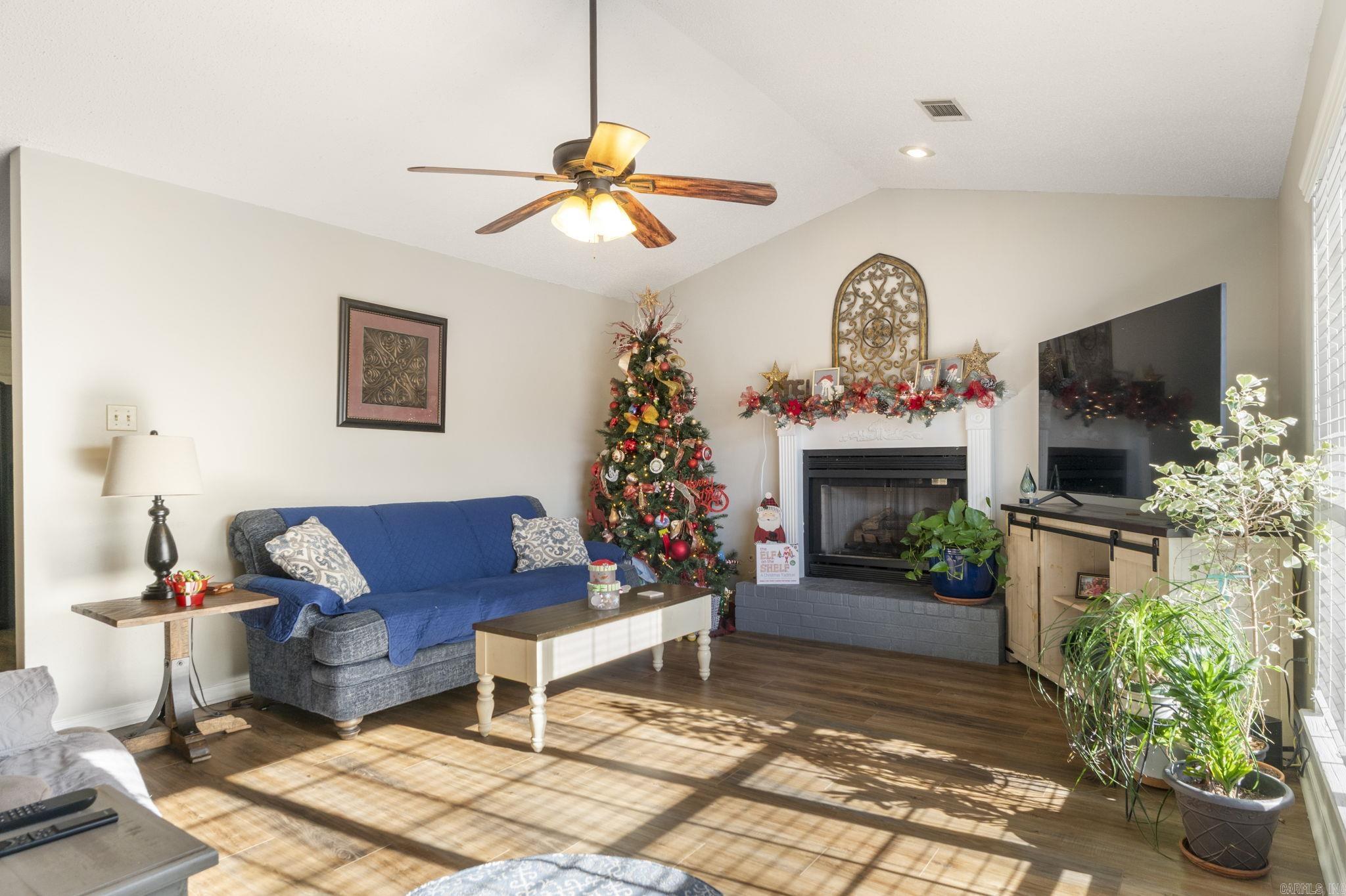 CARRIAGE COURTS - Residential