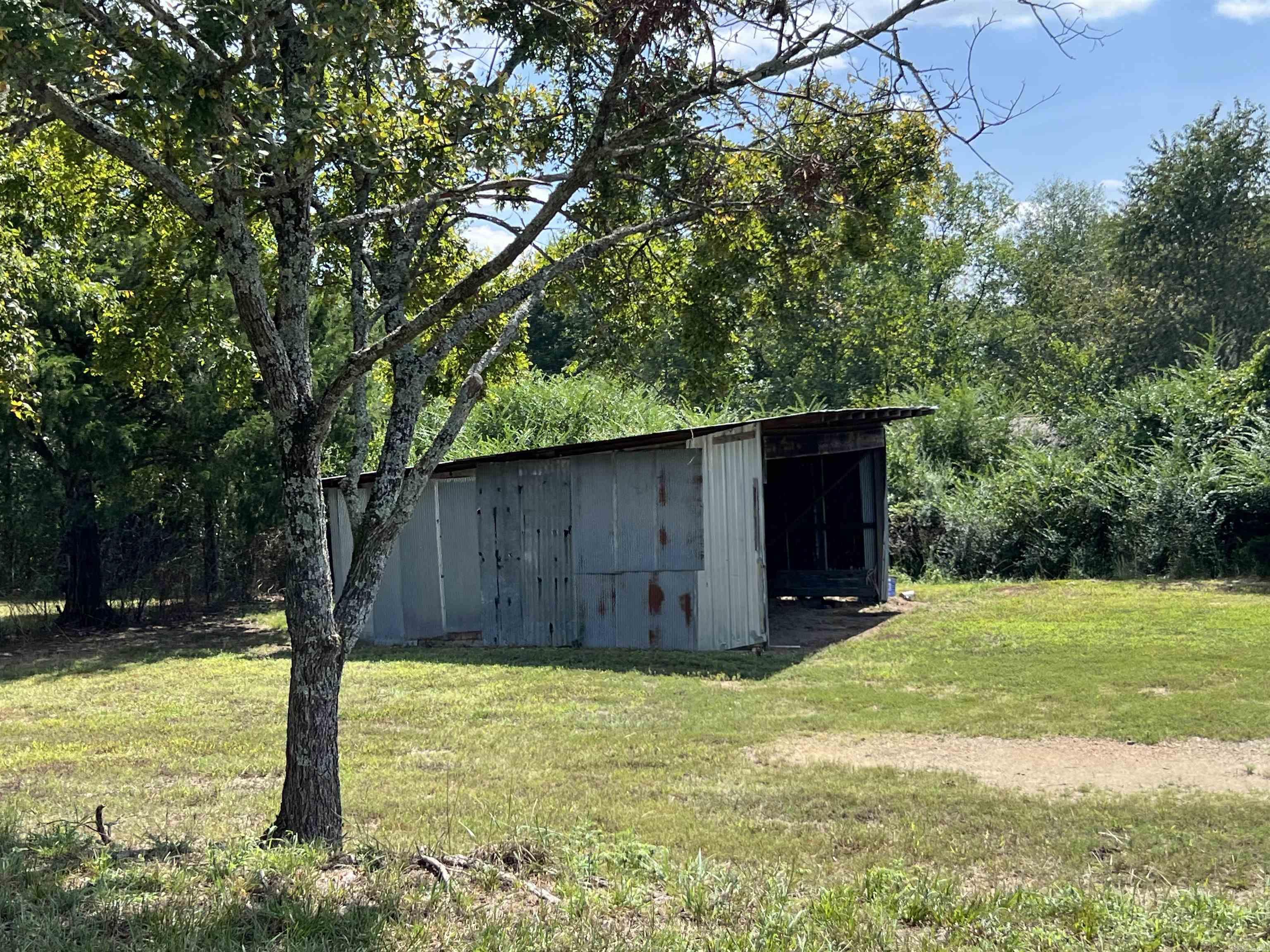 Metes & Bounds - Land