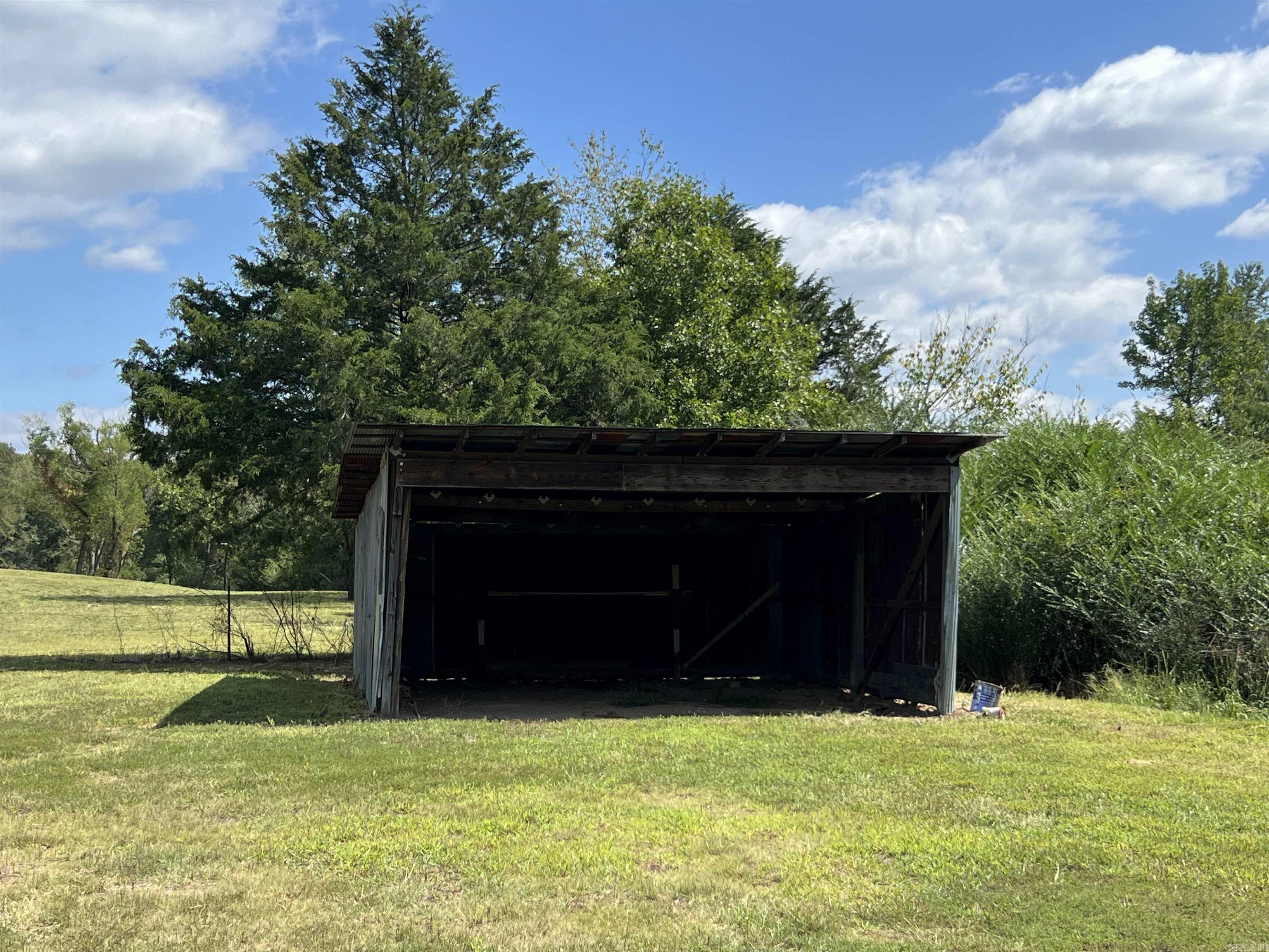 Metes & Bounds - Land