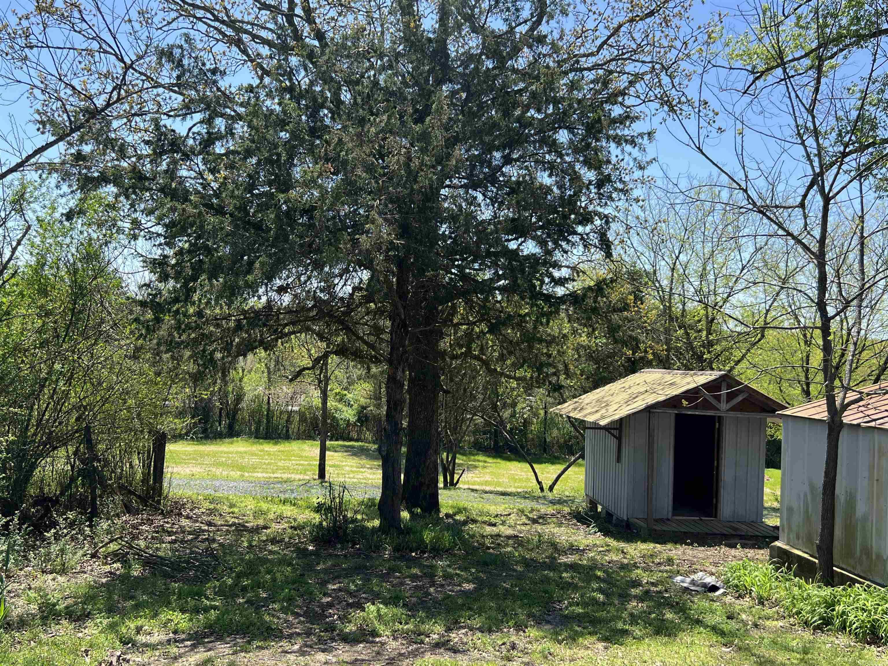 Metes & Bounds - Land