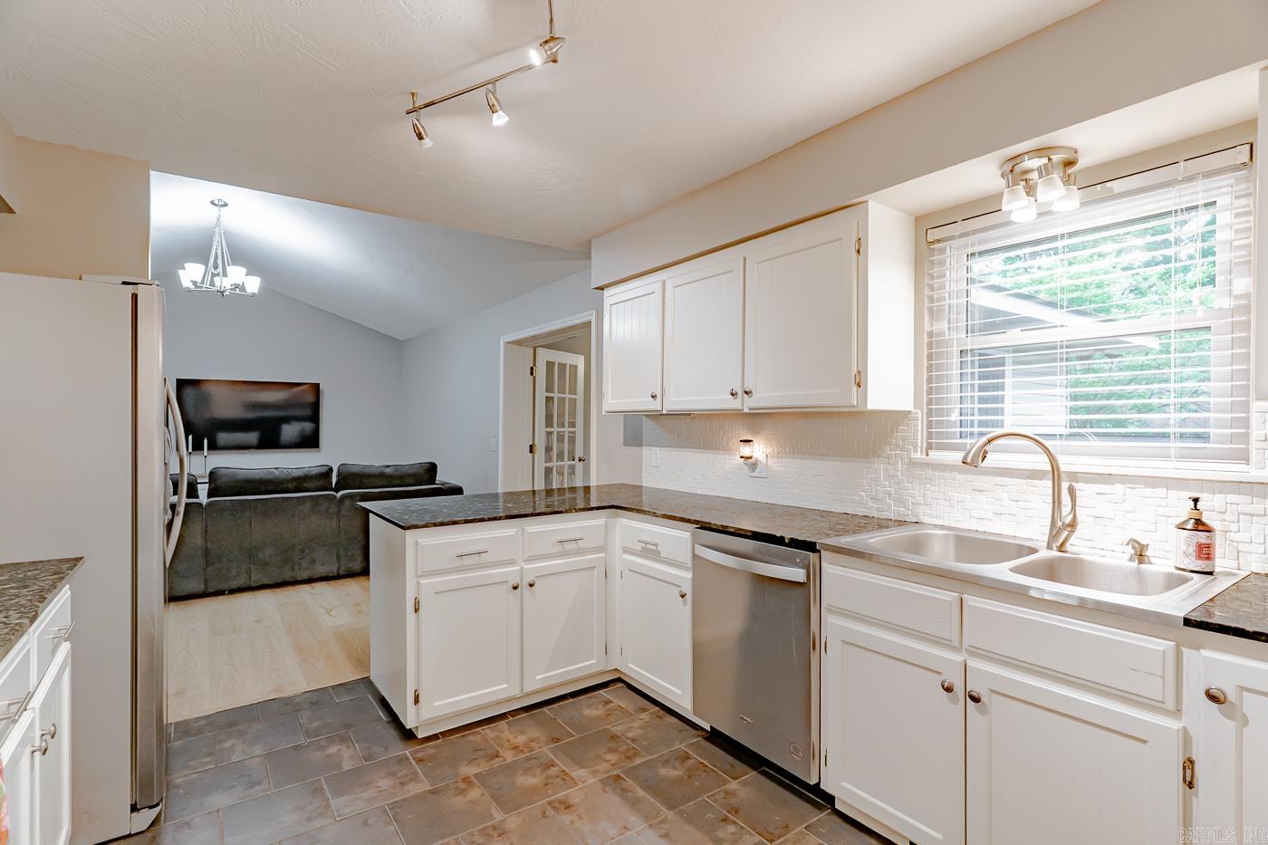 CEDAR RIDGE - Residential